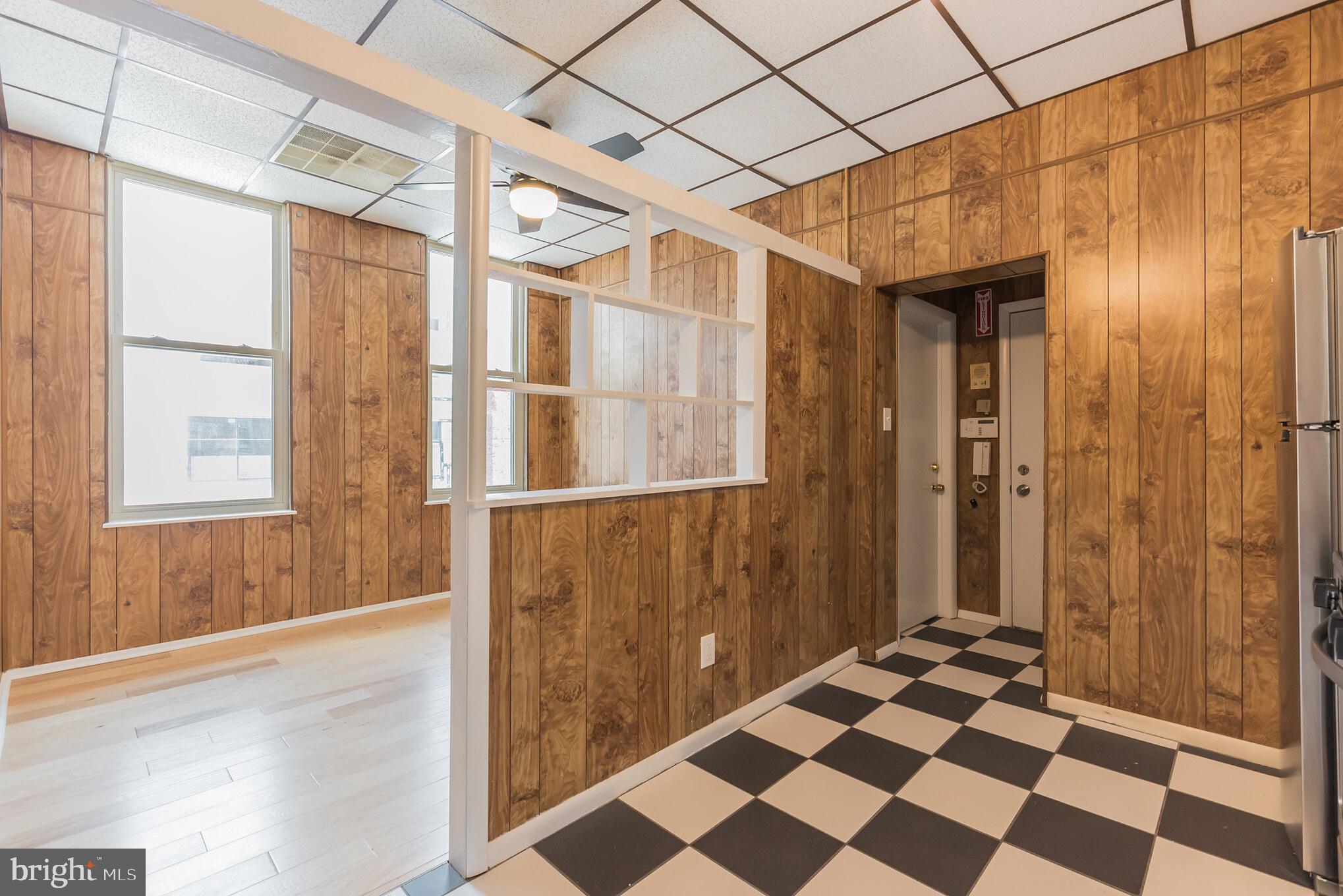 FISHTOWN - Commercial Sale