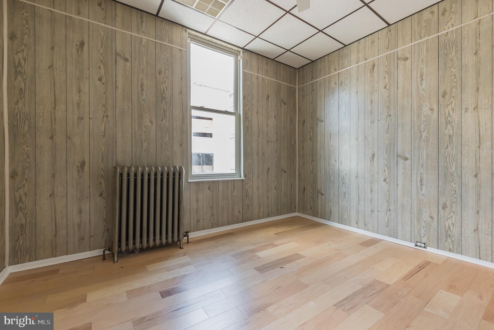 FISHTOWN - Commercial Sale