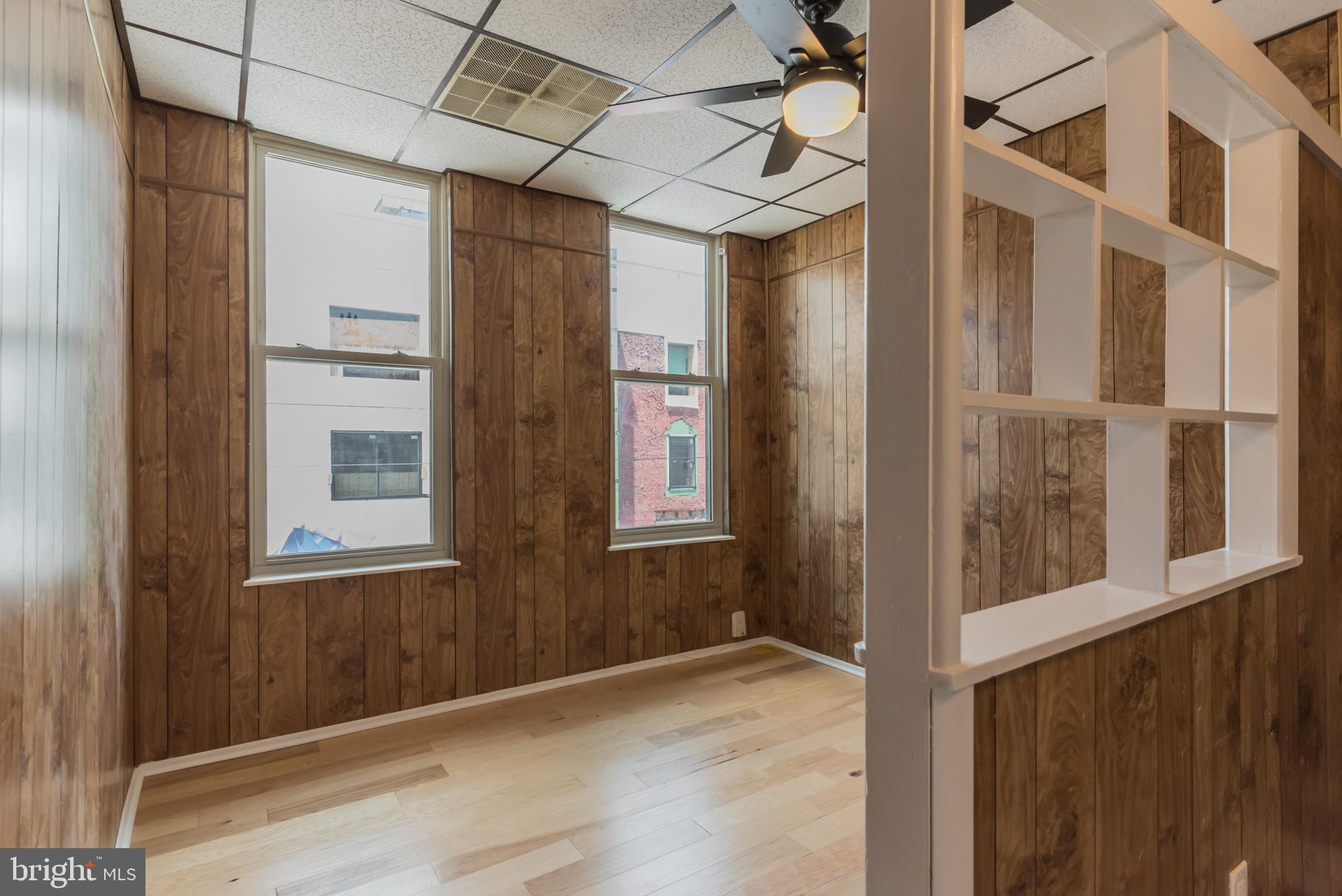 FISHTOWN - Commercial Sale