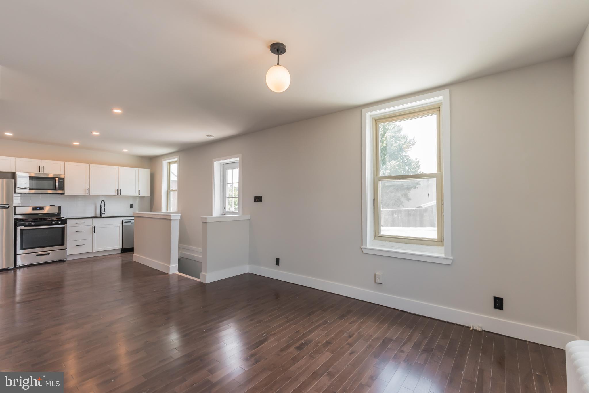 FISHTOWN - Commercial Sale