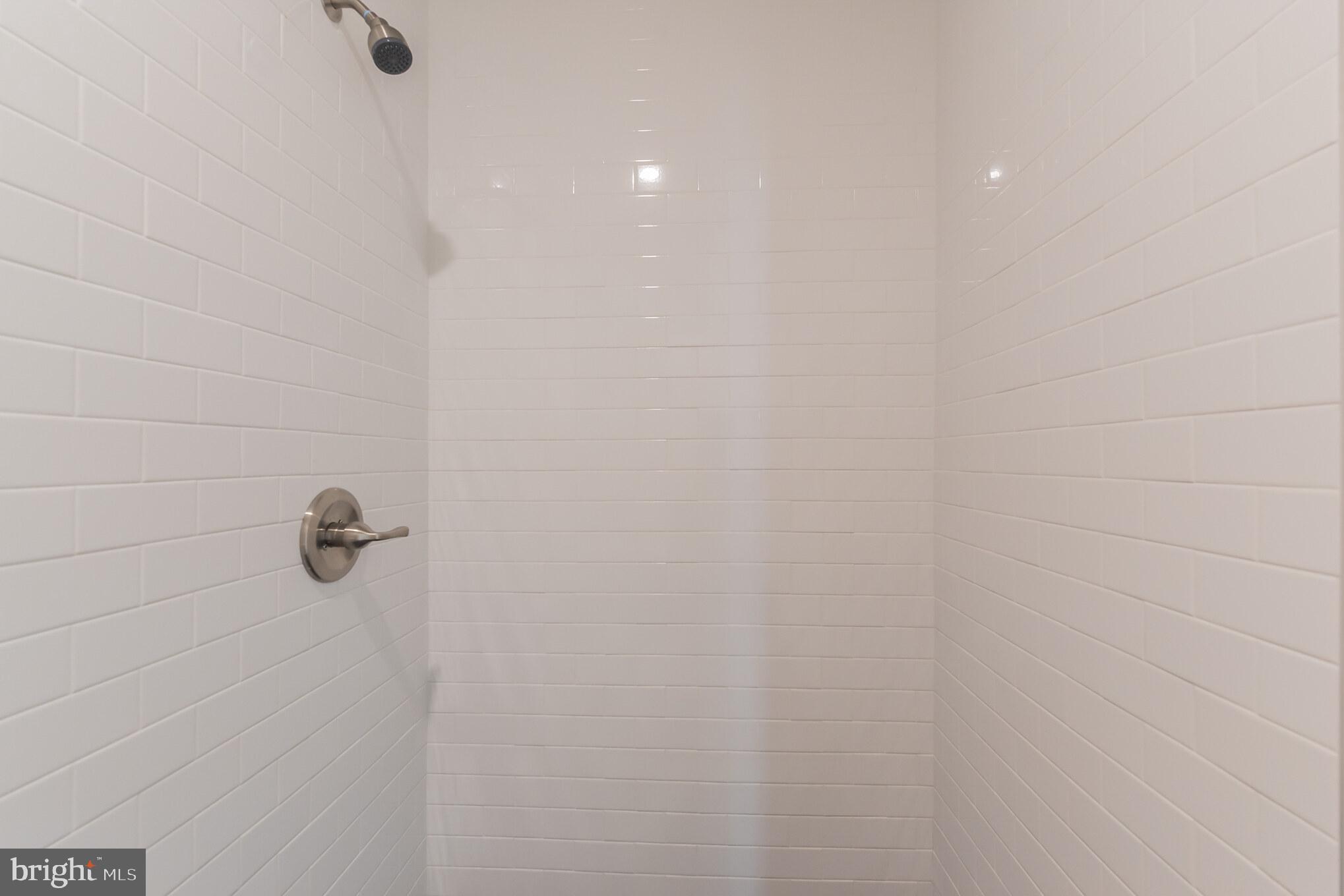 FISHTOWN - Commercial Sale