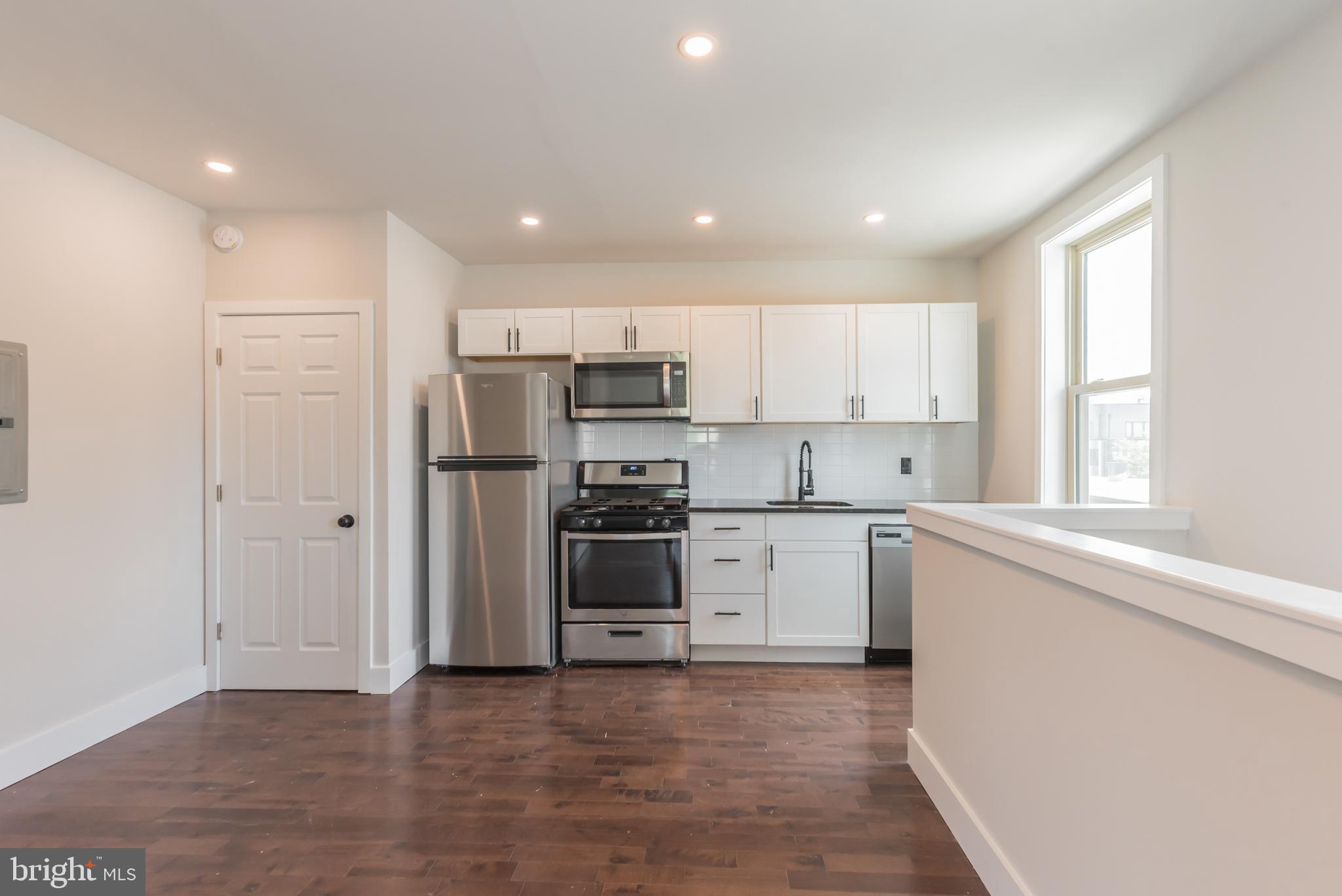 FISHTOWN - Commercial Sale