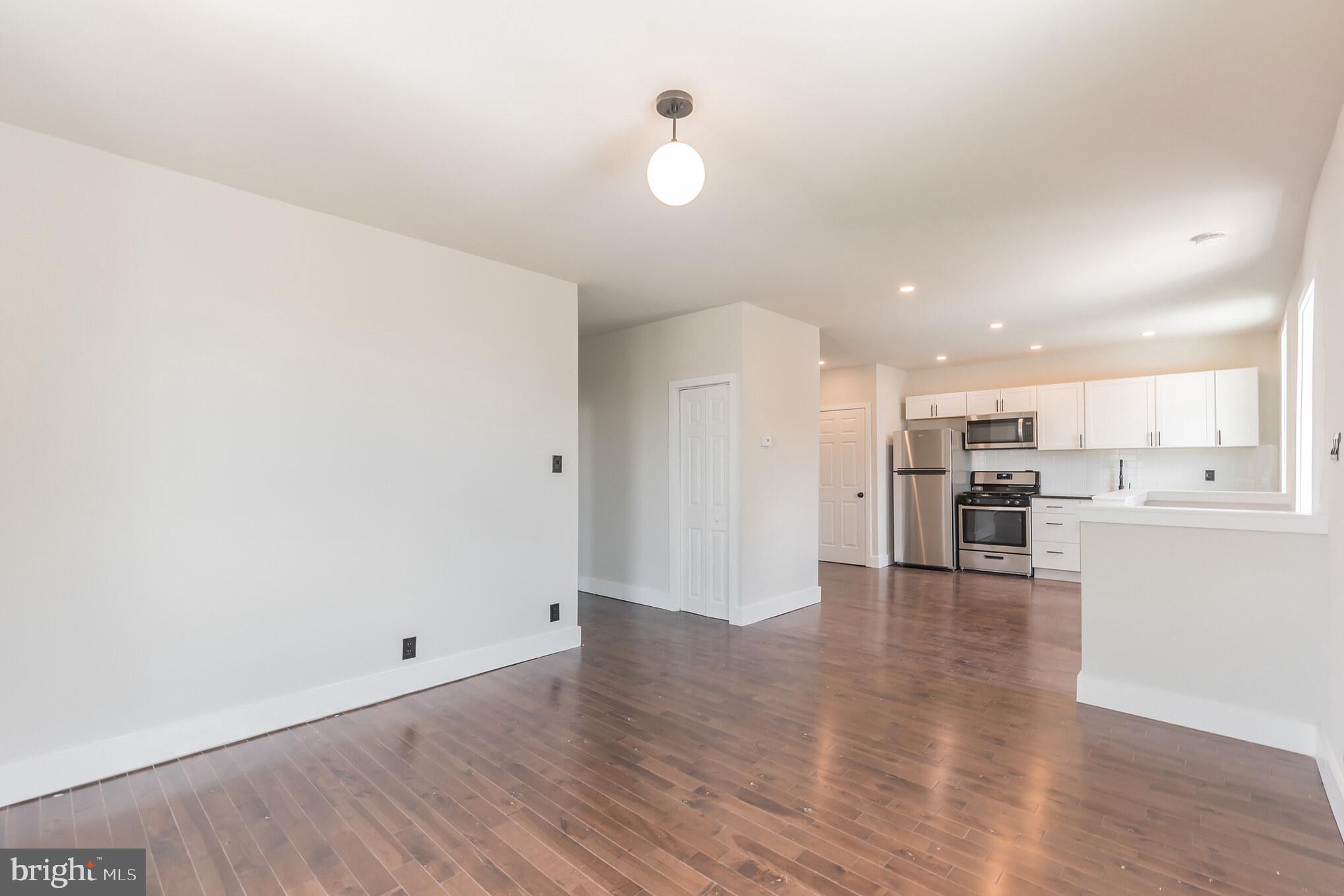 FISHTOWN - Commercial Sale