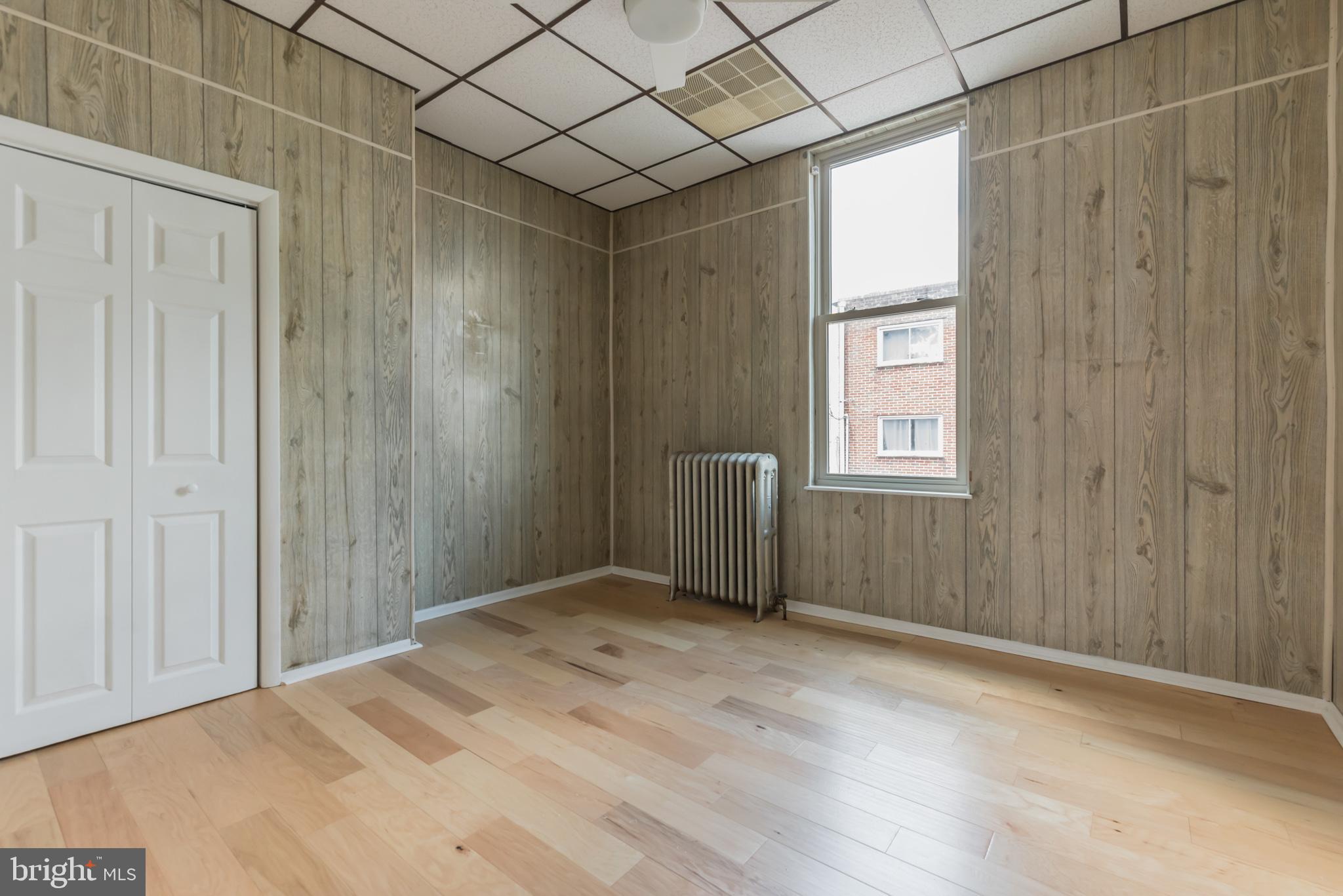 FISHTOWN - Commercial Sale