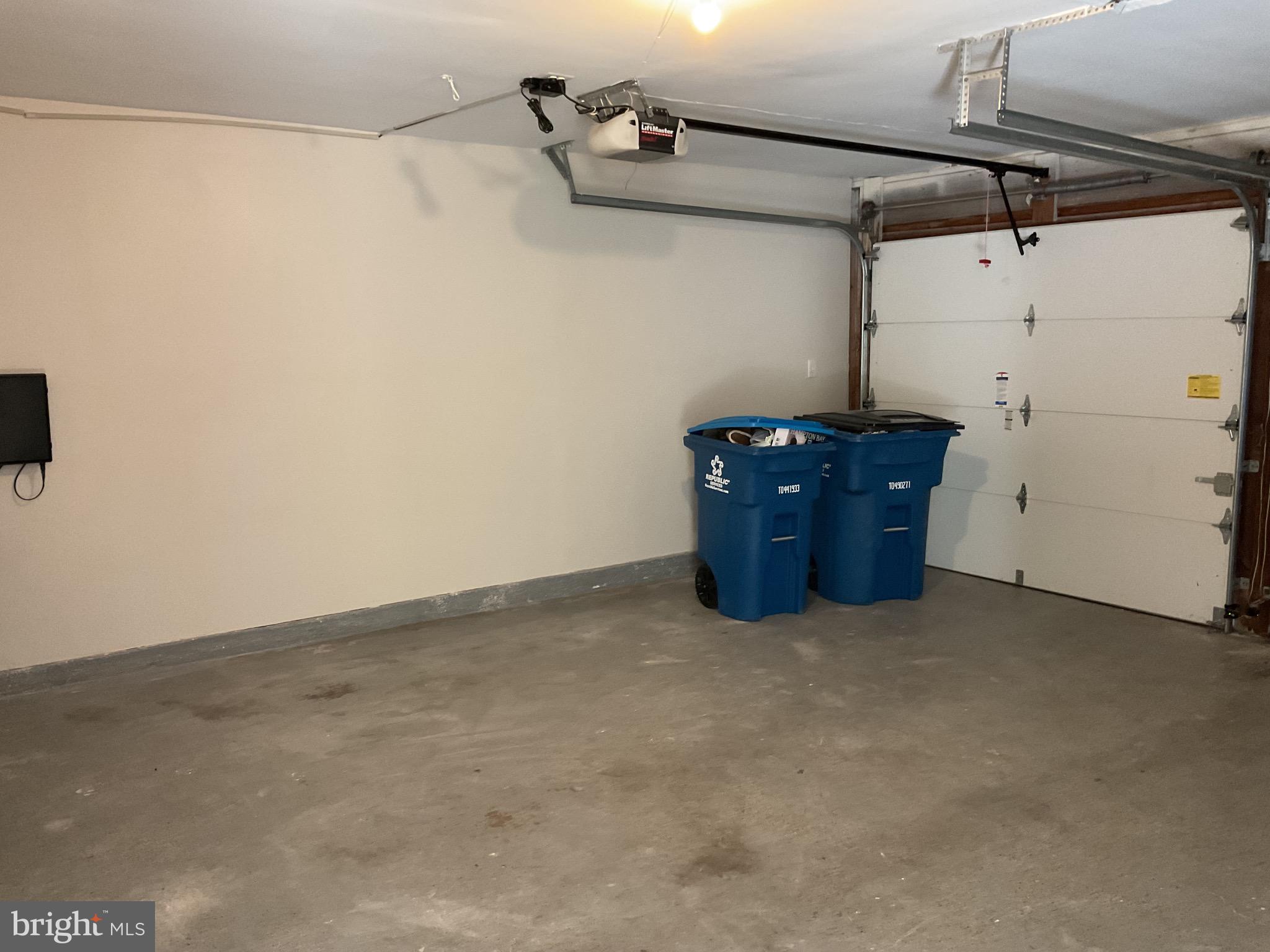 SPRINGFIELD - Residential Lease