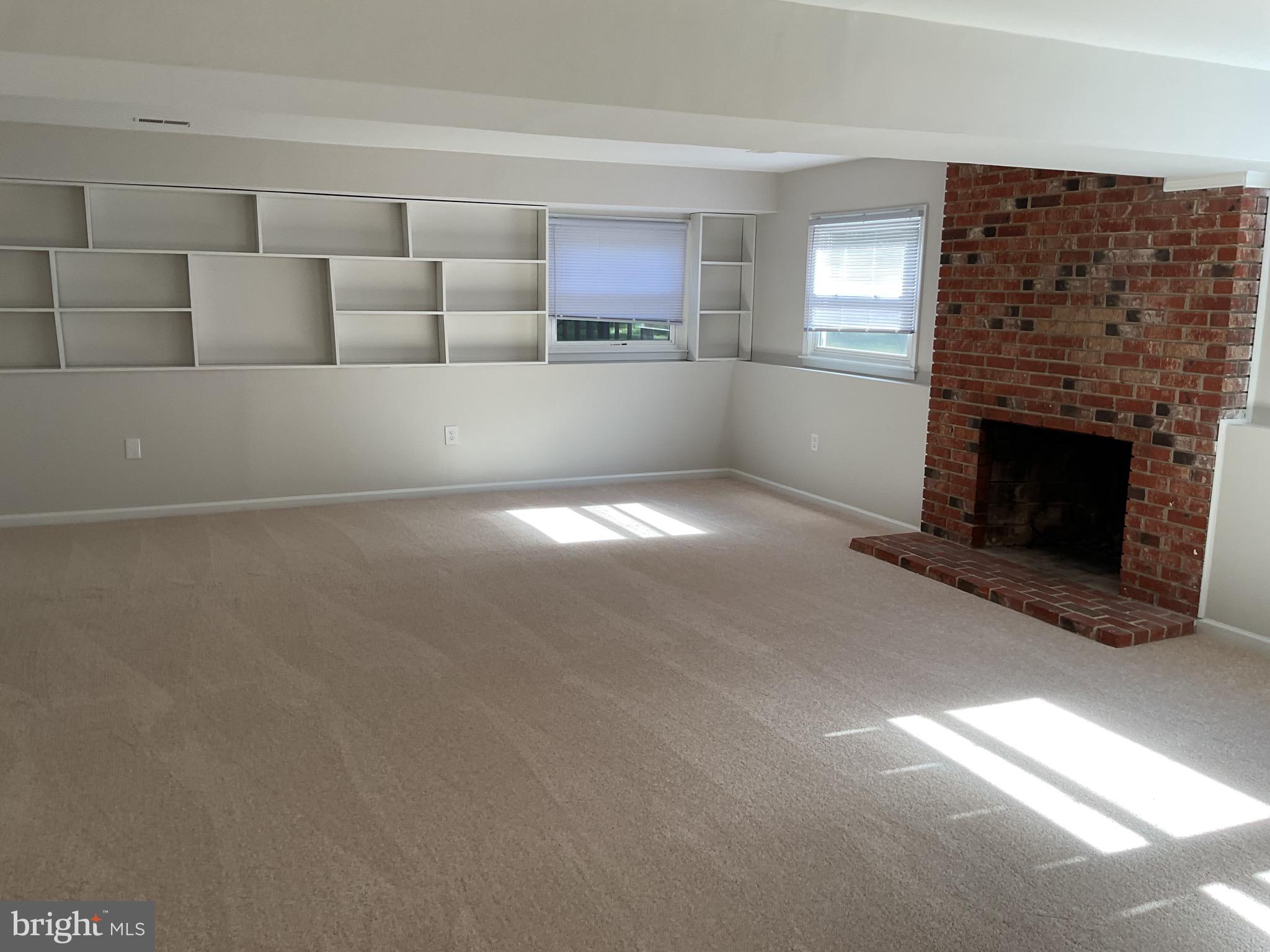 SPRINGFIELD - Residential Lease