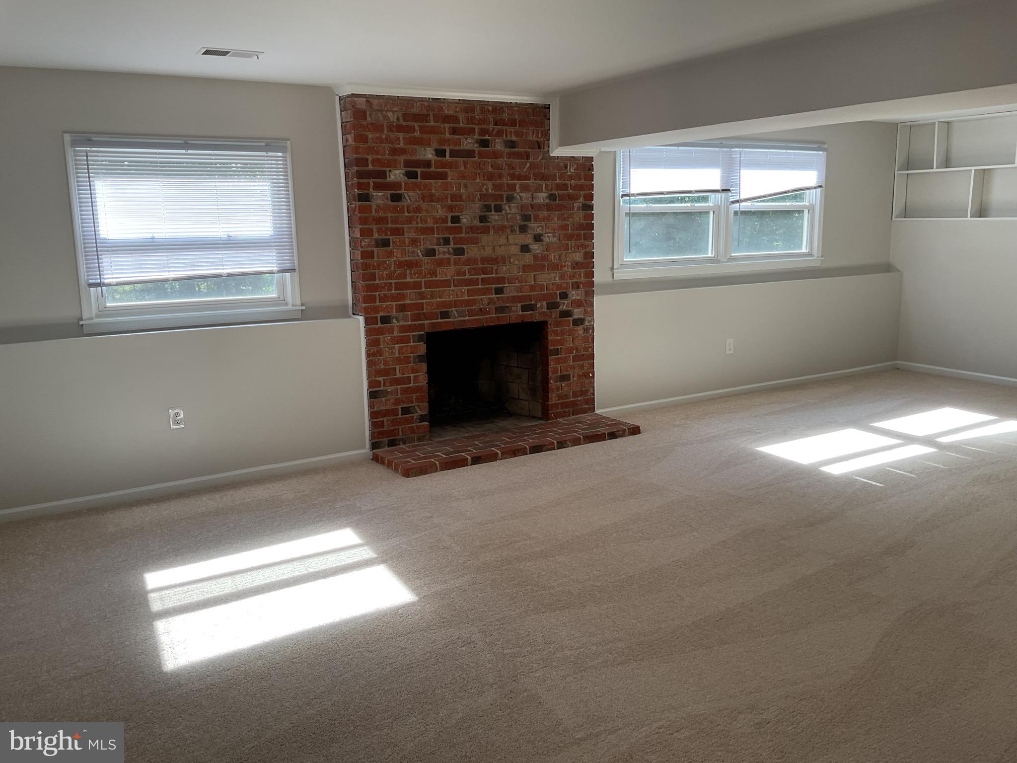 SPRINGFIELD - Residential Lease