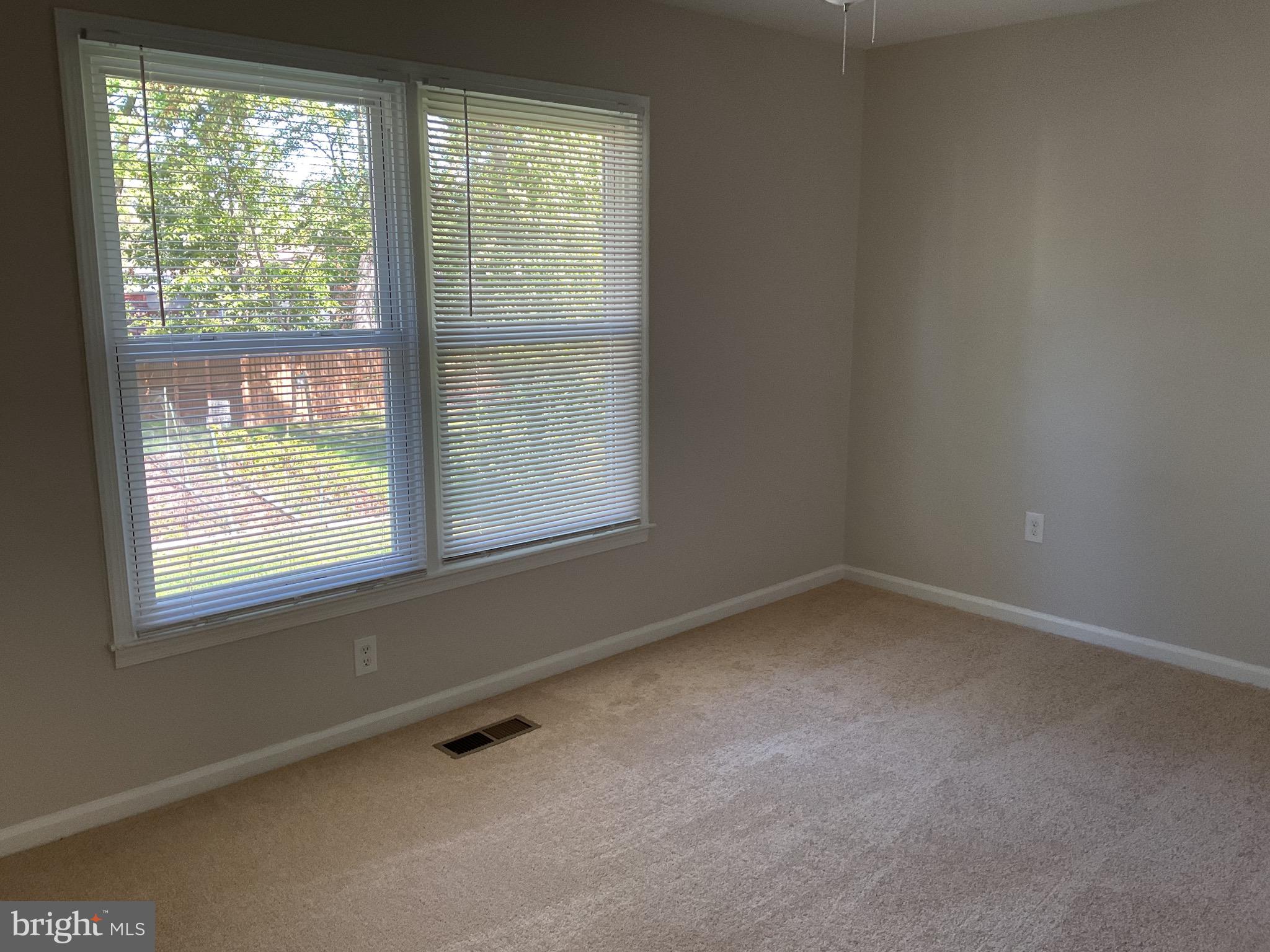 SPRINGFIELD - Residential Lease