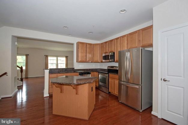 405 SIGNAL COURT 33