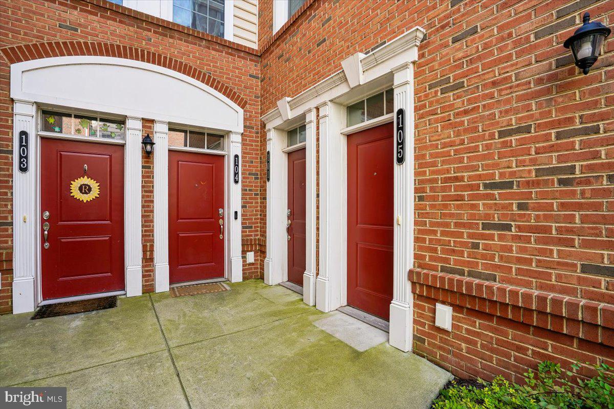 23286 SOUTHDOWN MANOR TERRACE 105