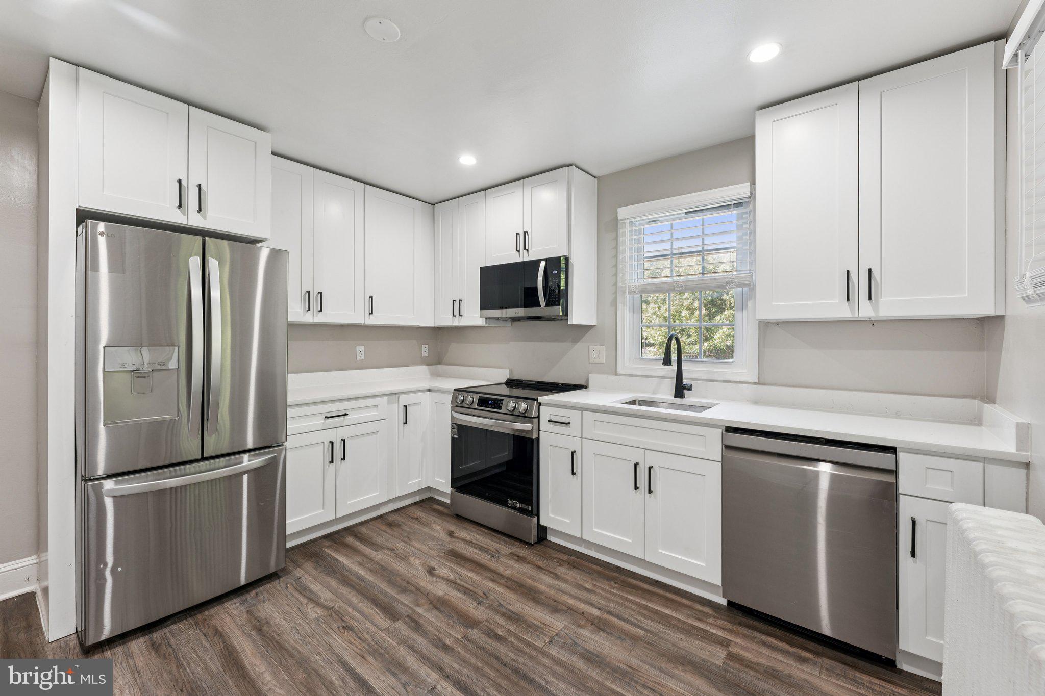 2153 N TAYLOR STREET