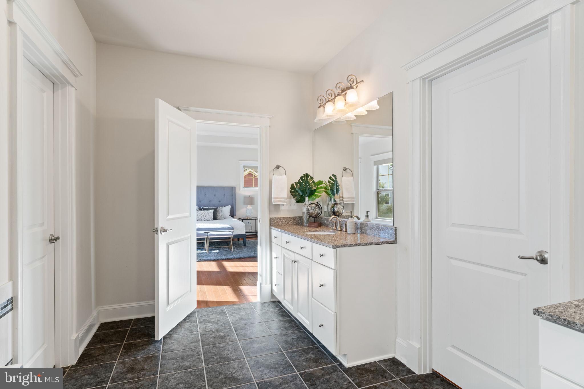 POTOMAC SHORES - Residential