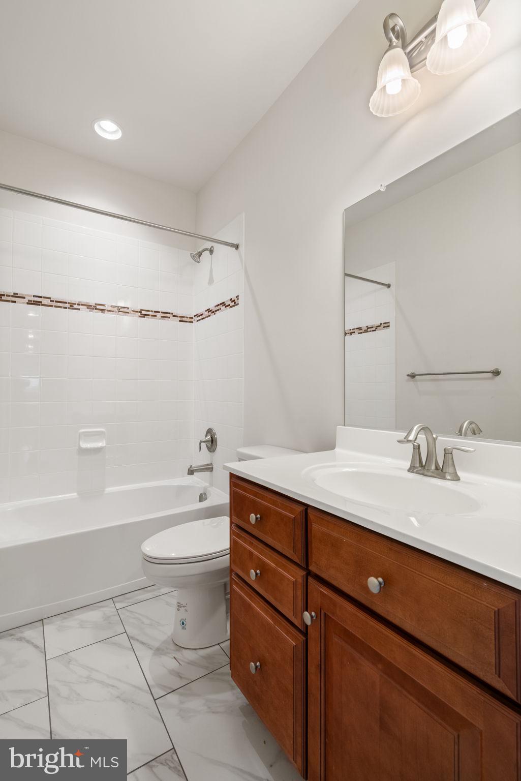 POTOMAC SHORES - Residential