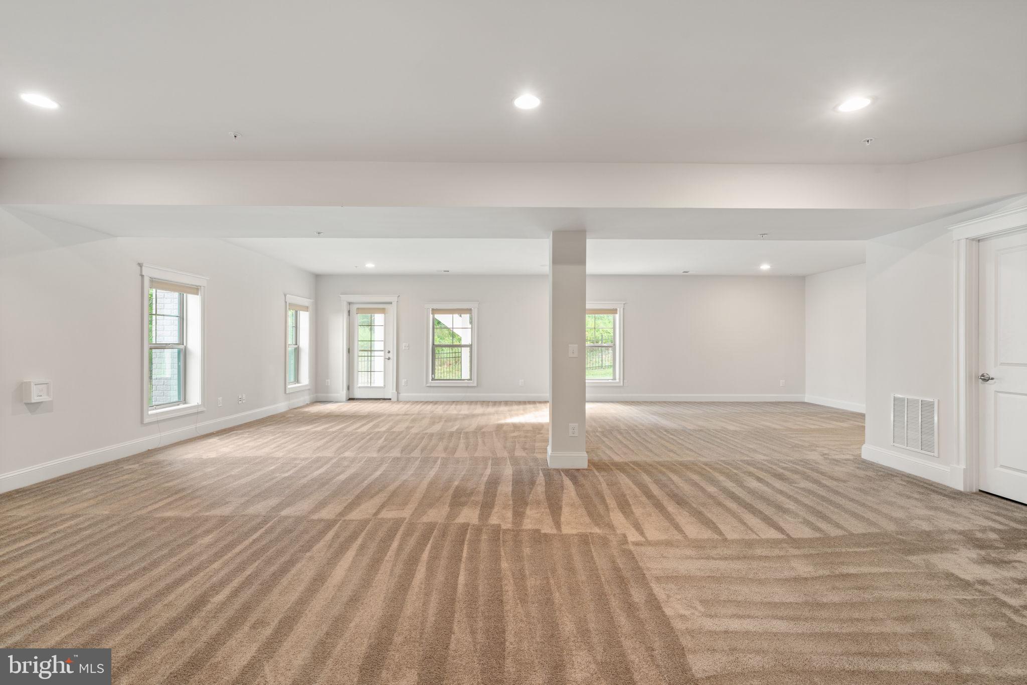 POTOMAC SHORES - Residential