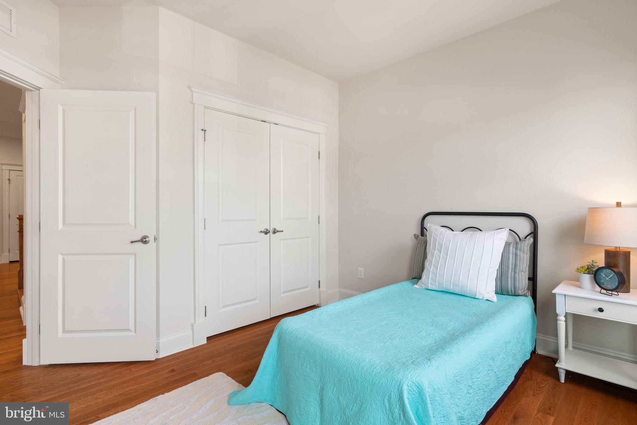 POTOMAC SHORES - Residential