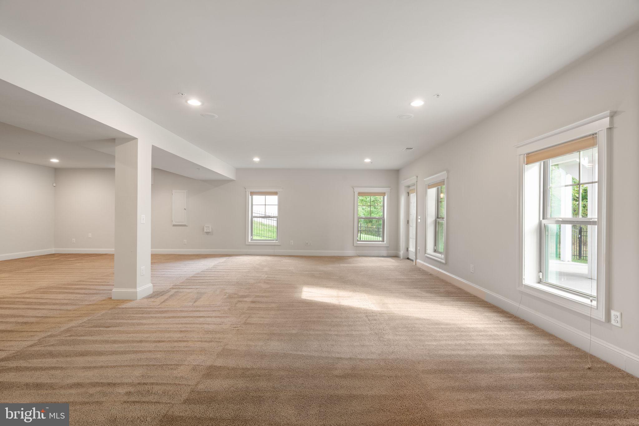 POTOMAC SHORES - Residential