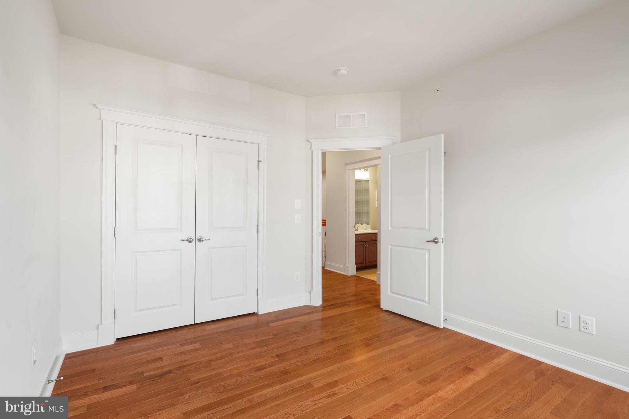 POTOMAC SHORES - Residential