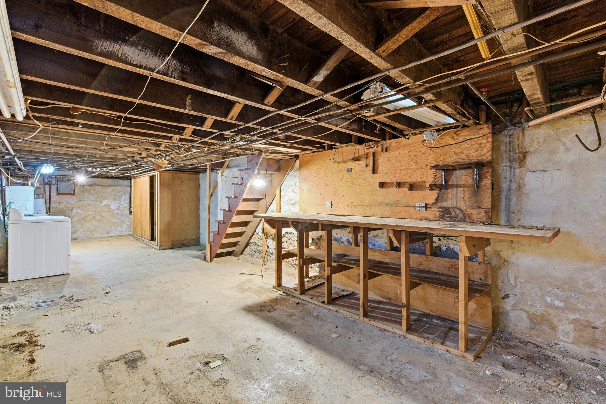 BRIDESBURG - Residential