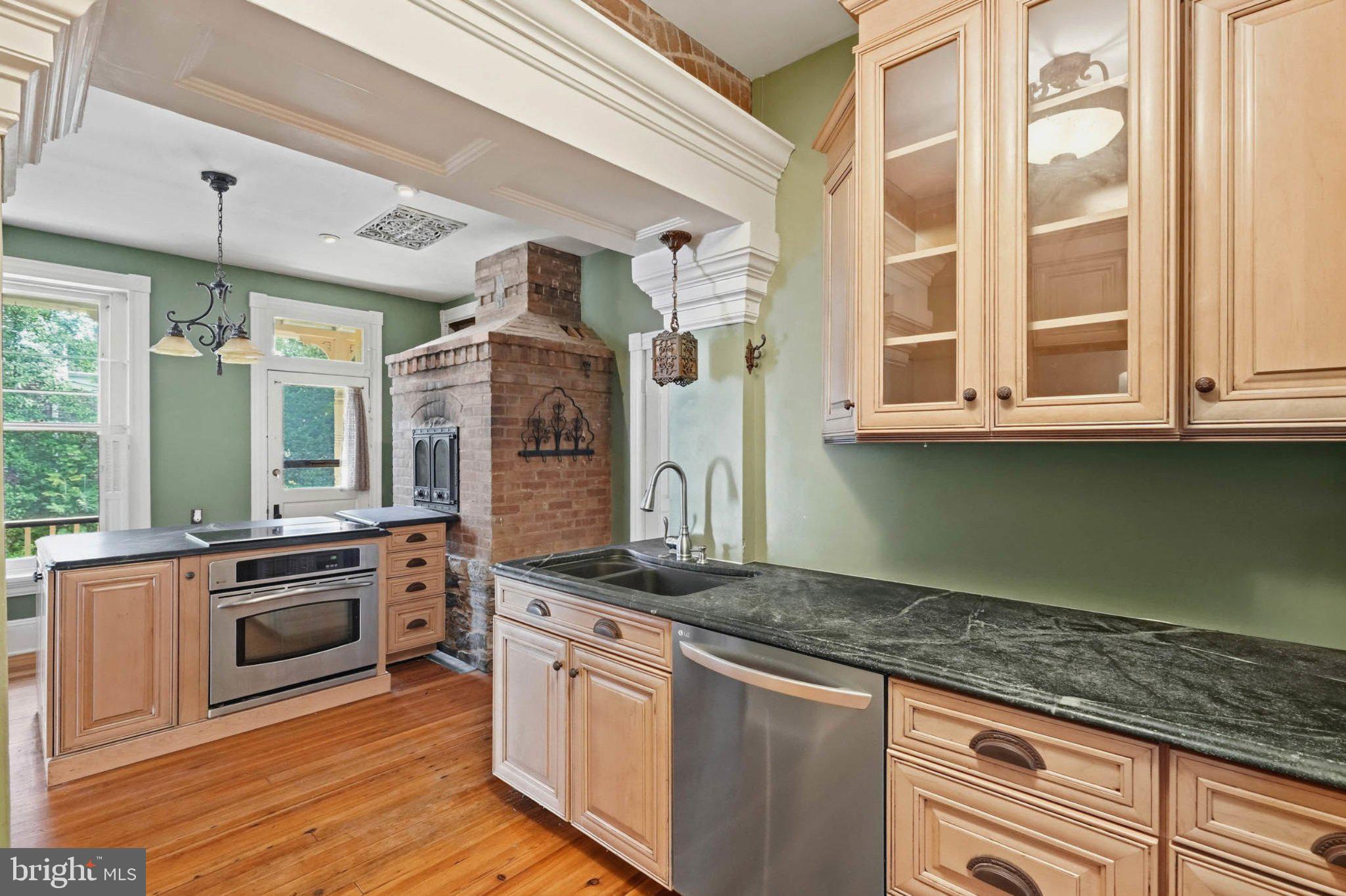29 FULTON AVENUE