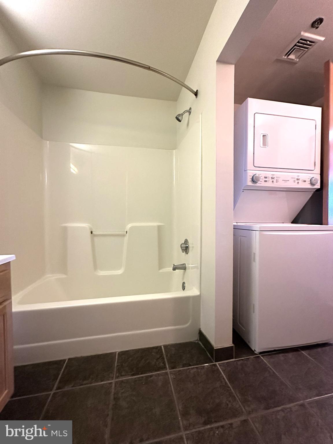 CENTER CITY - Residential Lease