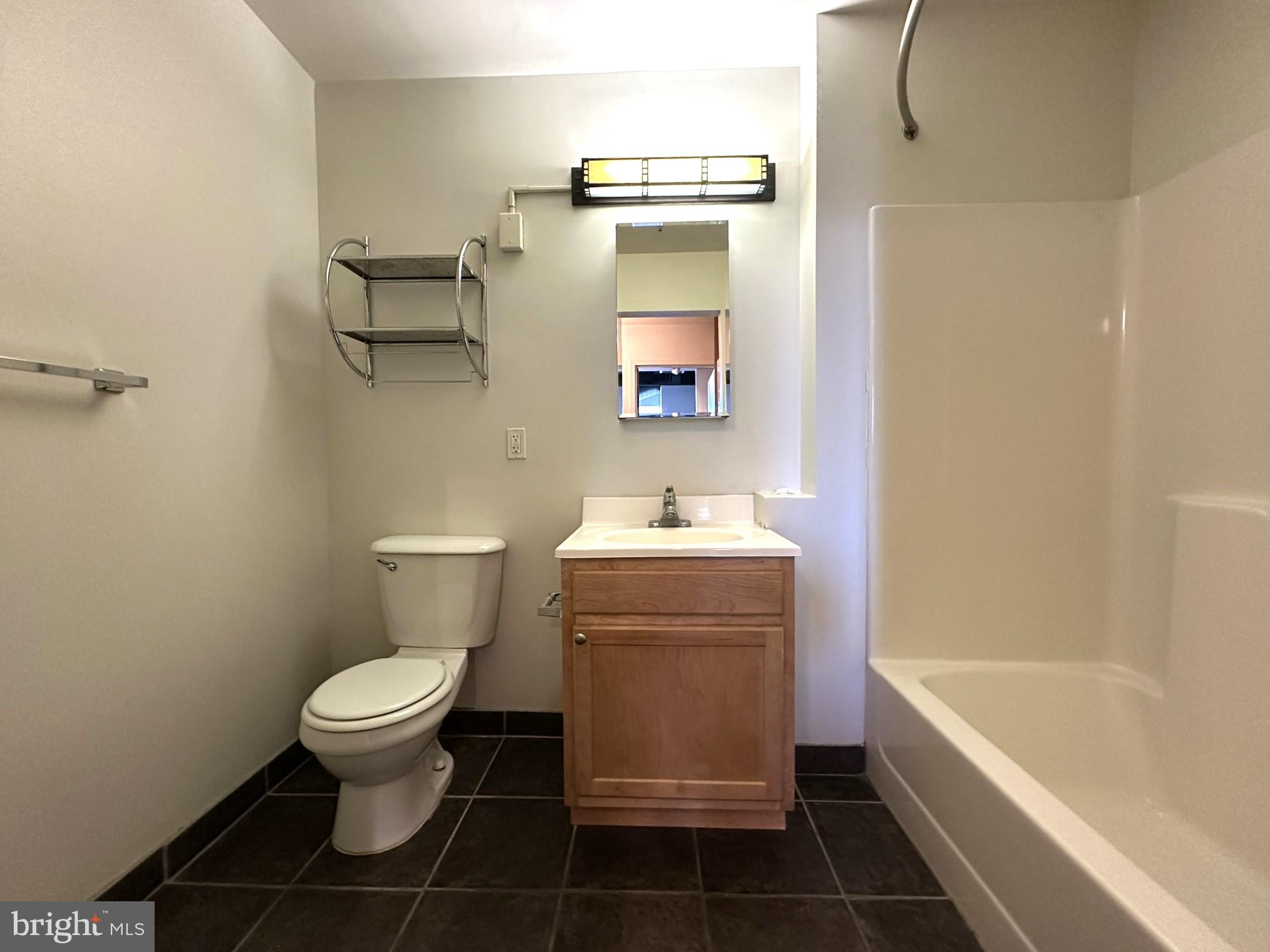 CENTER CITY - Residential Lease