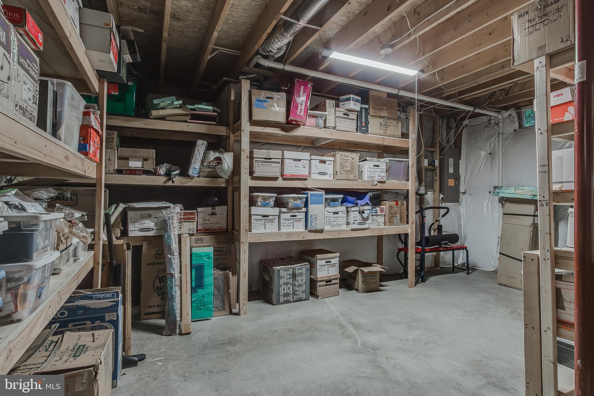 FOXFIELD AT MIDDLETOWN - Residential