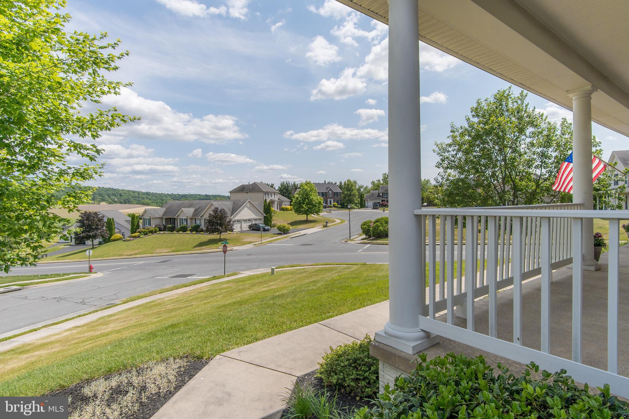 FOXFIELD AT MIDDLETOWN - Residential