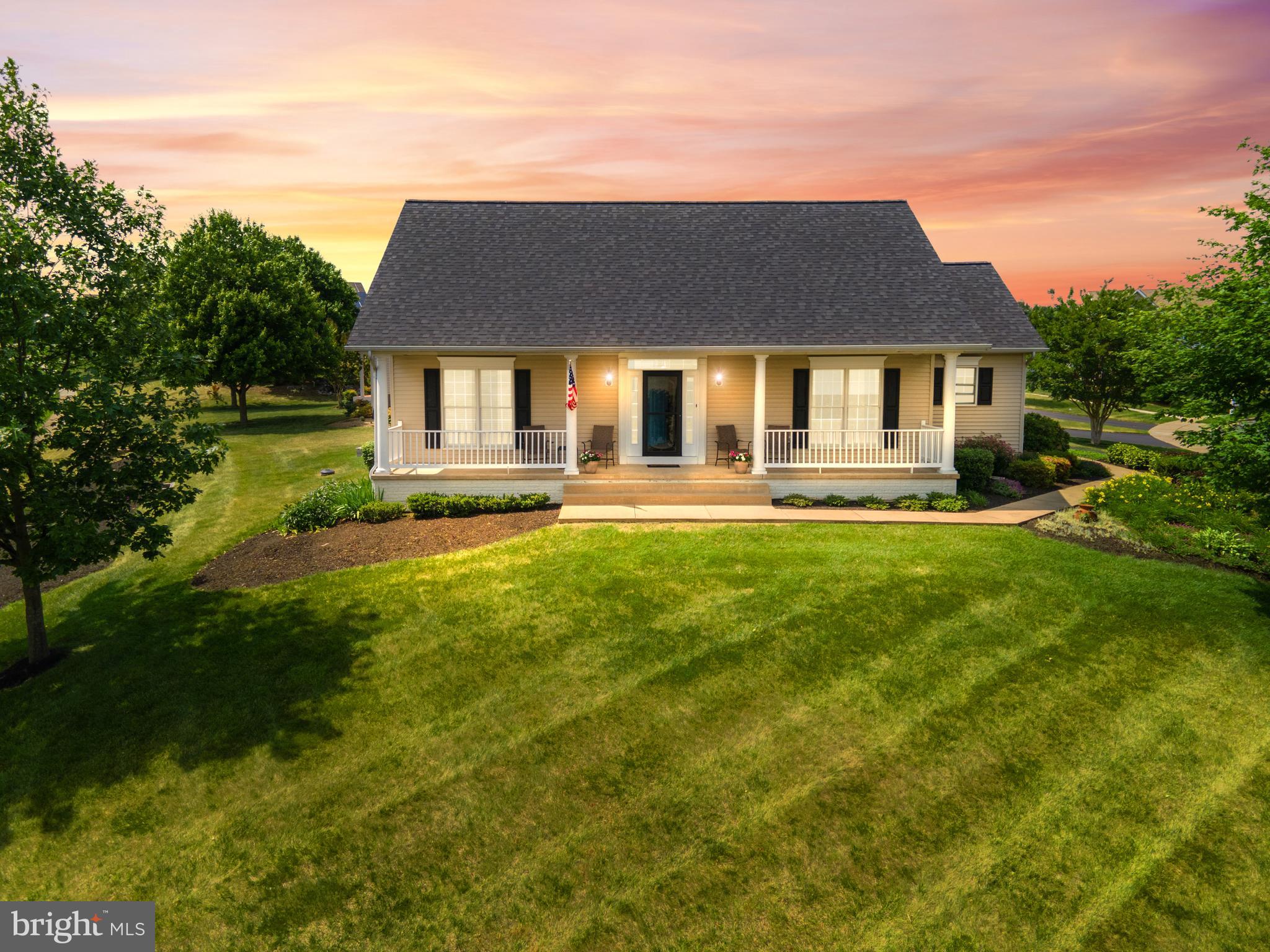 FOXFIELD AT MIDDLETOWN - Residential