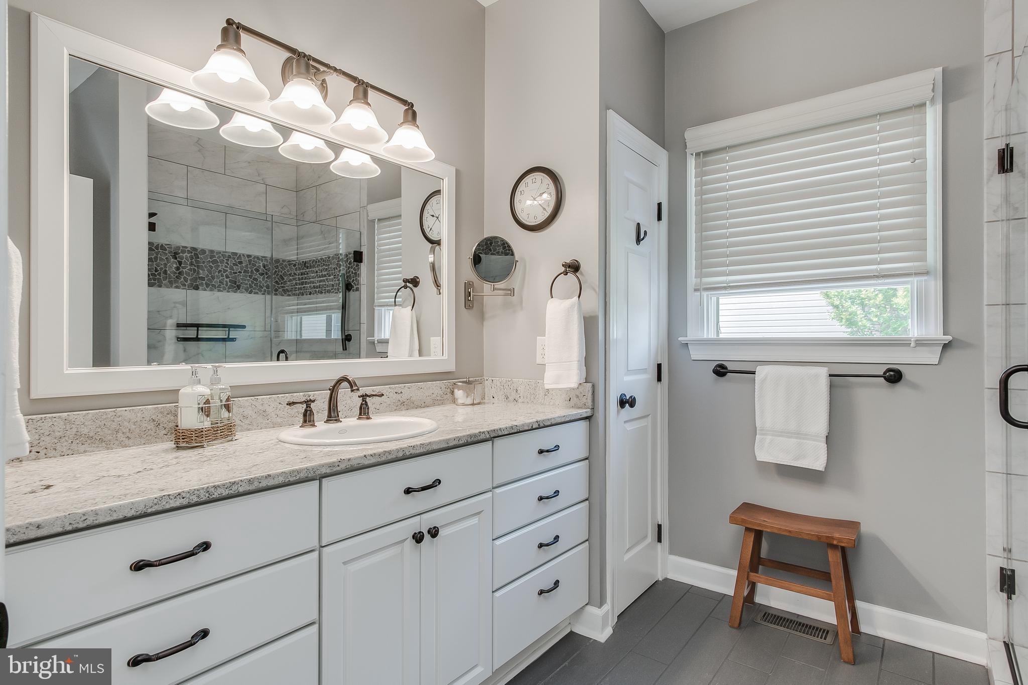 FOXFIELD AT MIDDLETOWN - Residential