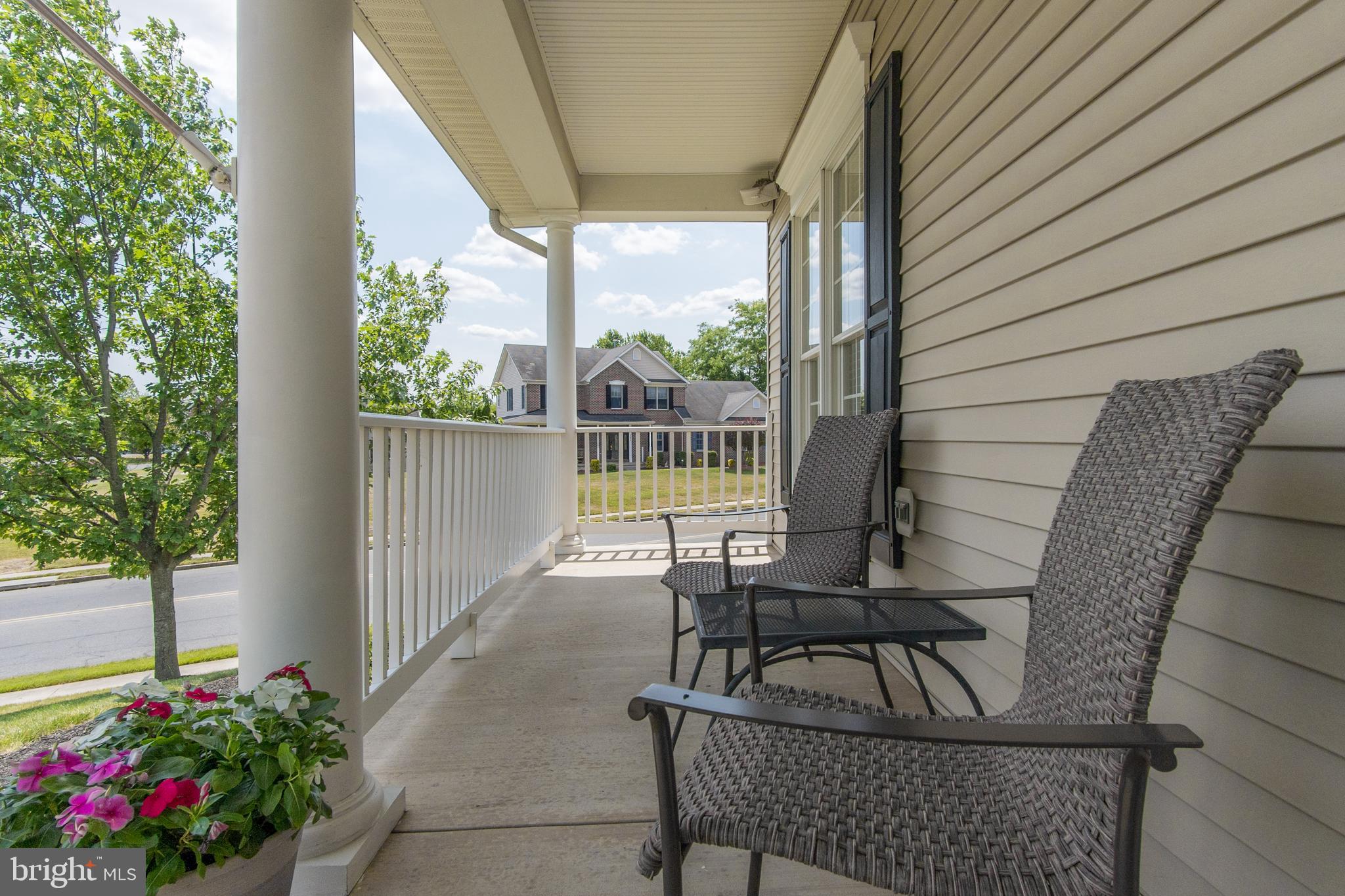 FOXFIELD AT MIDDLETOWN - Residential