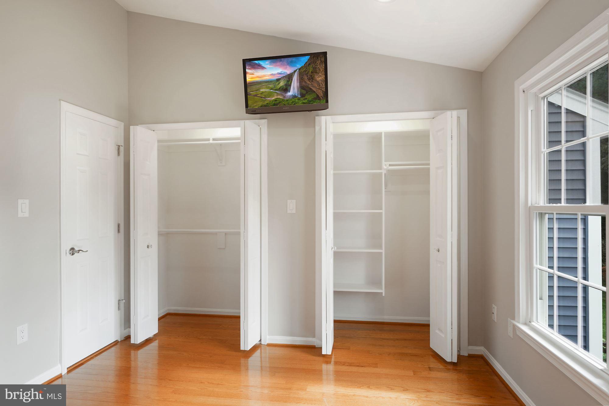 SOUTH KINGS STATION - Residential