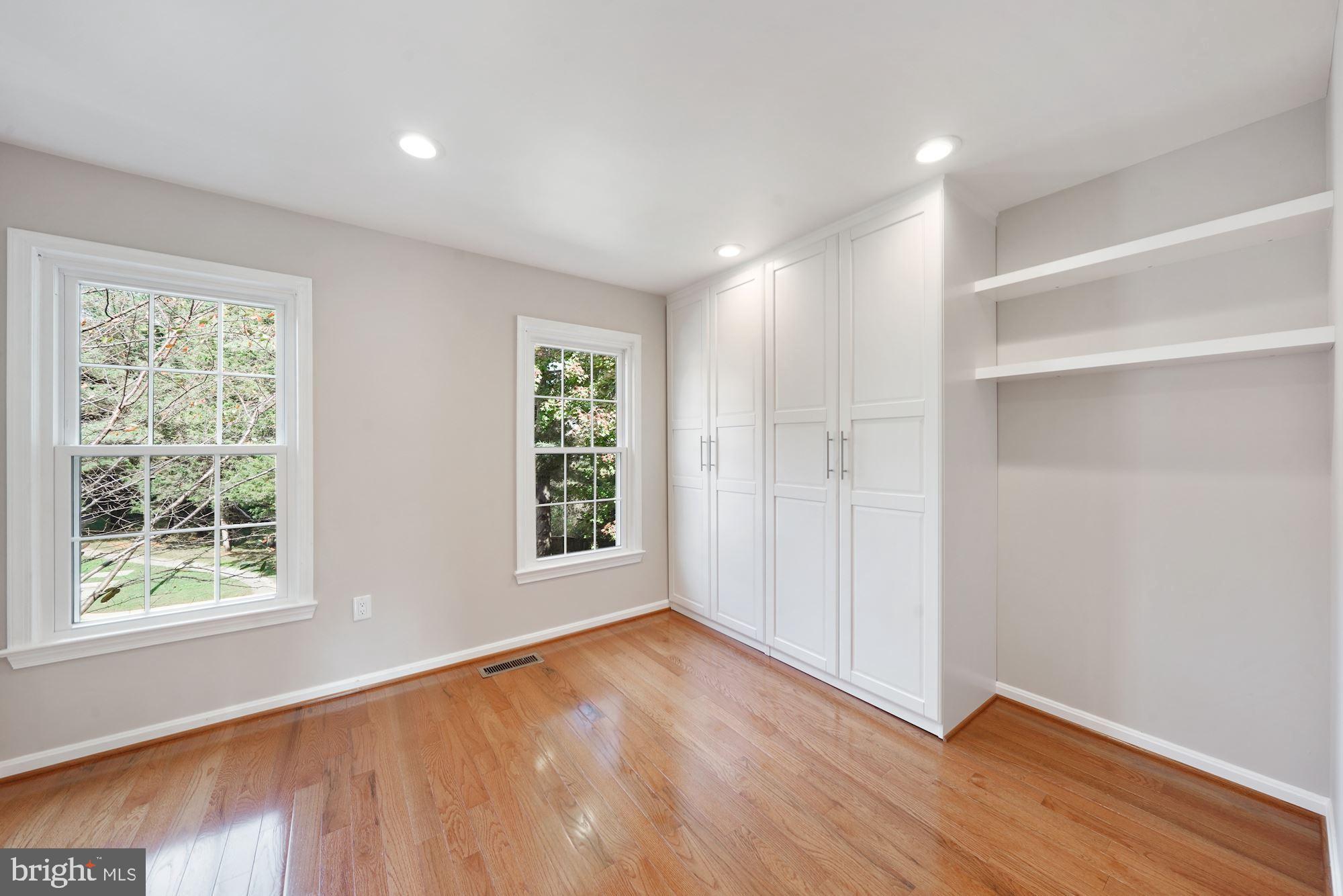 SOUTH KINGS STATION - Residential