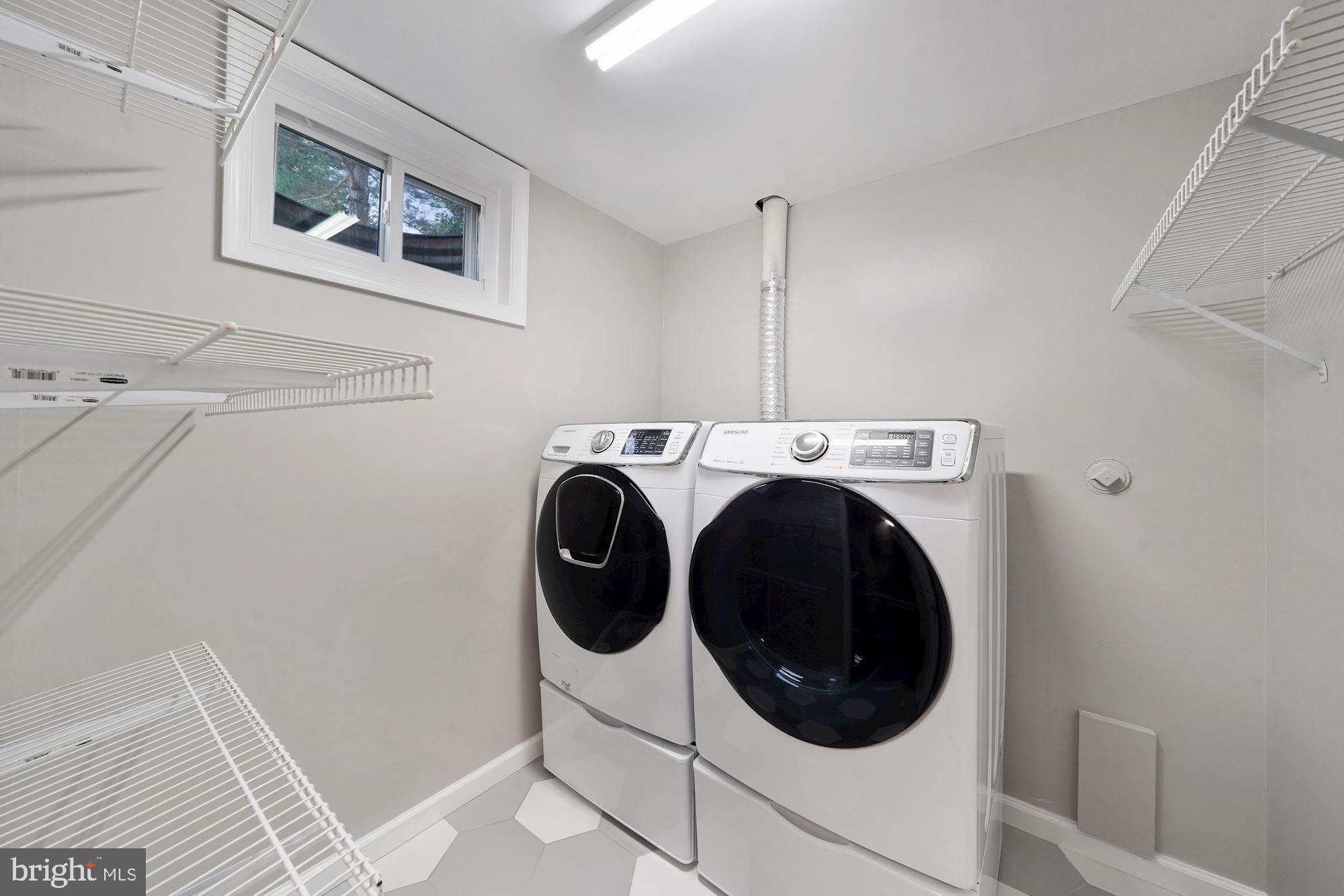 SOUTH KINGS STATION - Residential