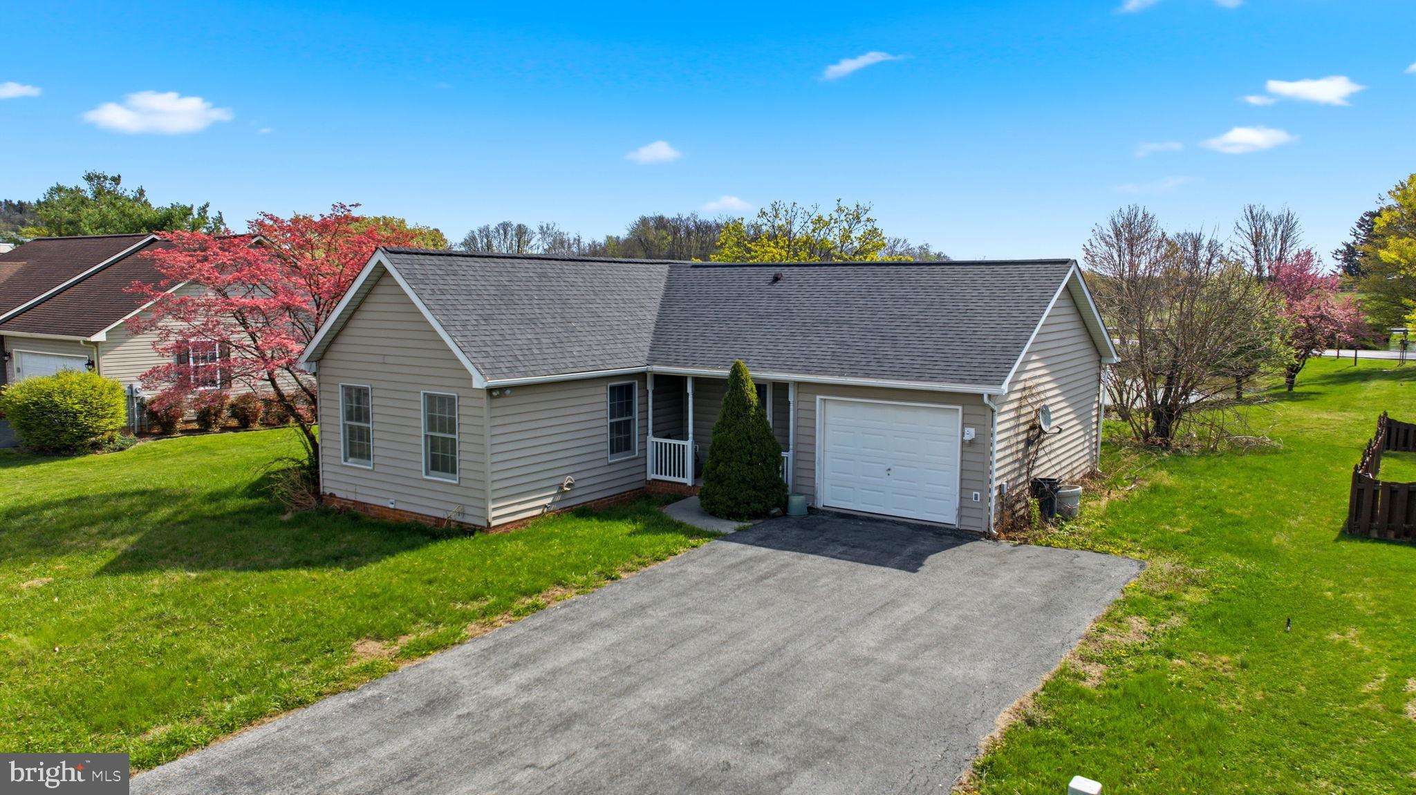 LAUREL RIDGE - Residential