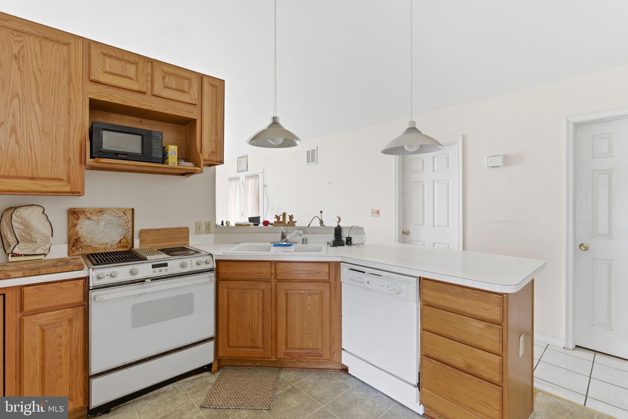 LAUREL RIDGE - Residential