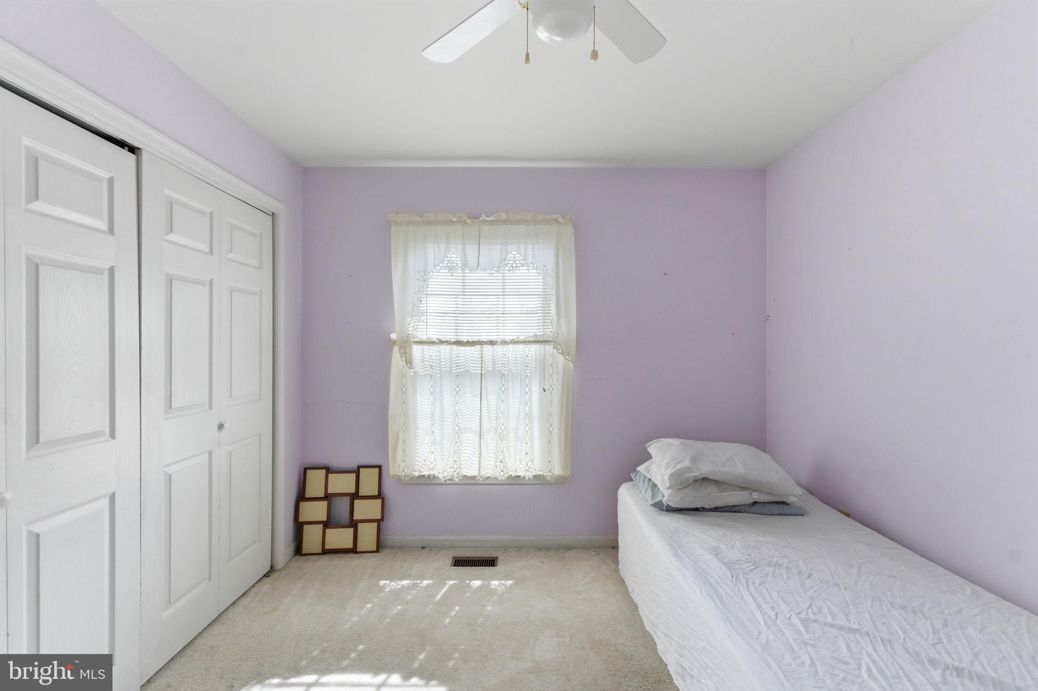 LAUREL RIDGE - Residential