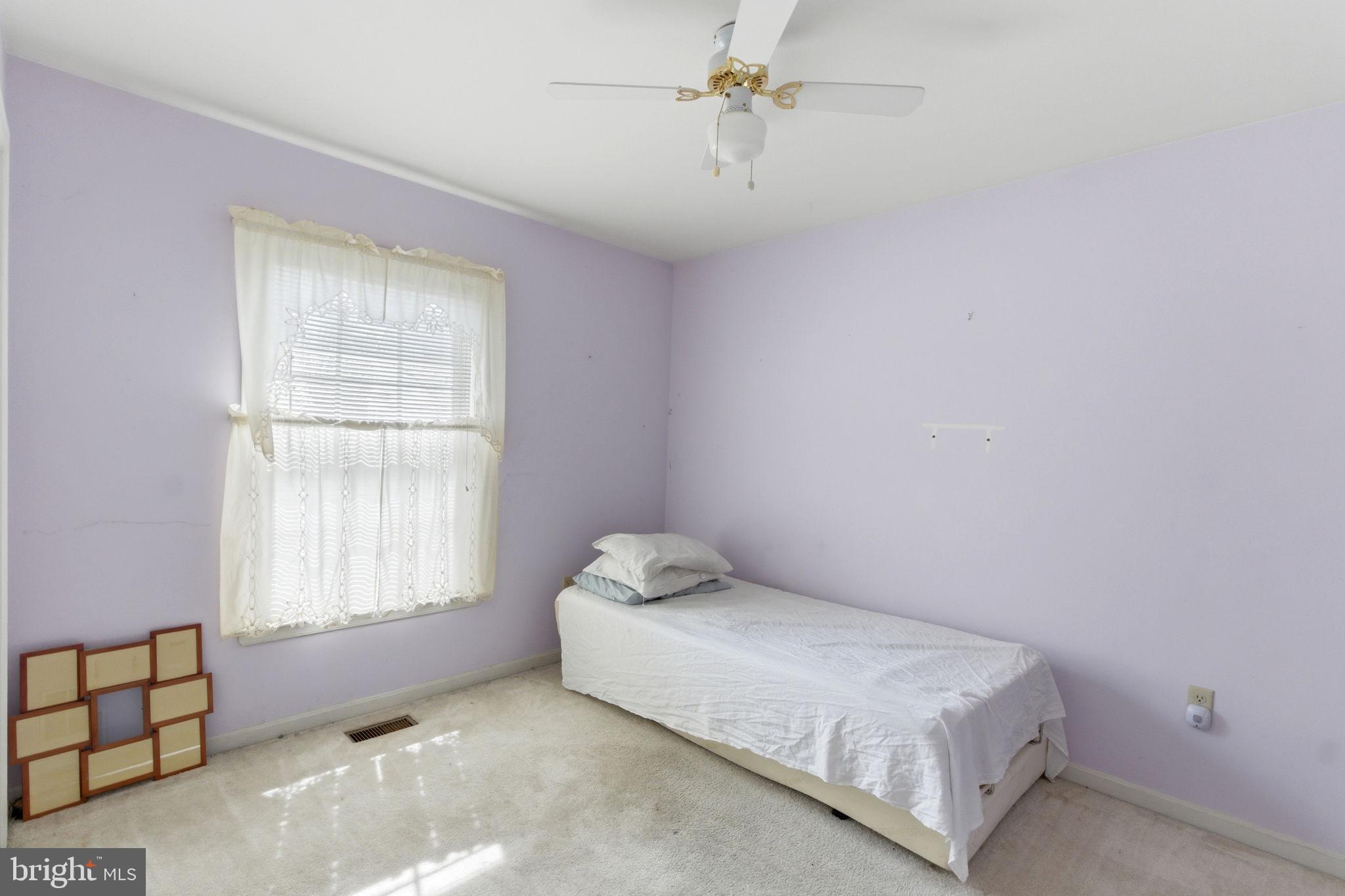 LAUREL RIDGE - Residential