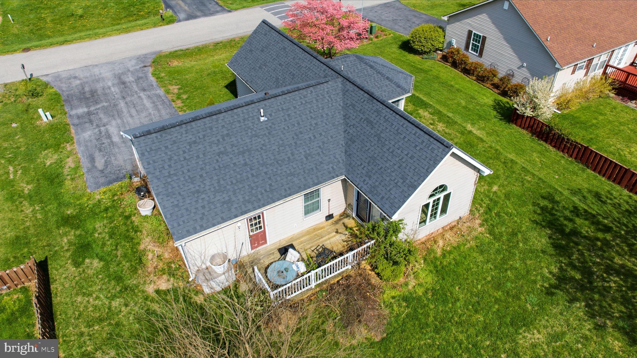 LAUREL RIDGE - Residential