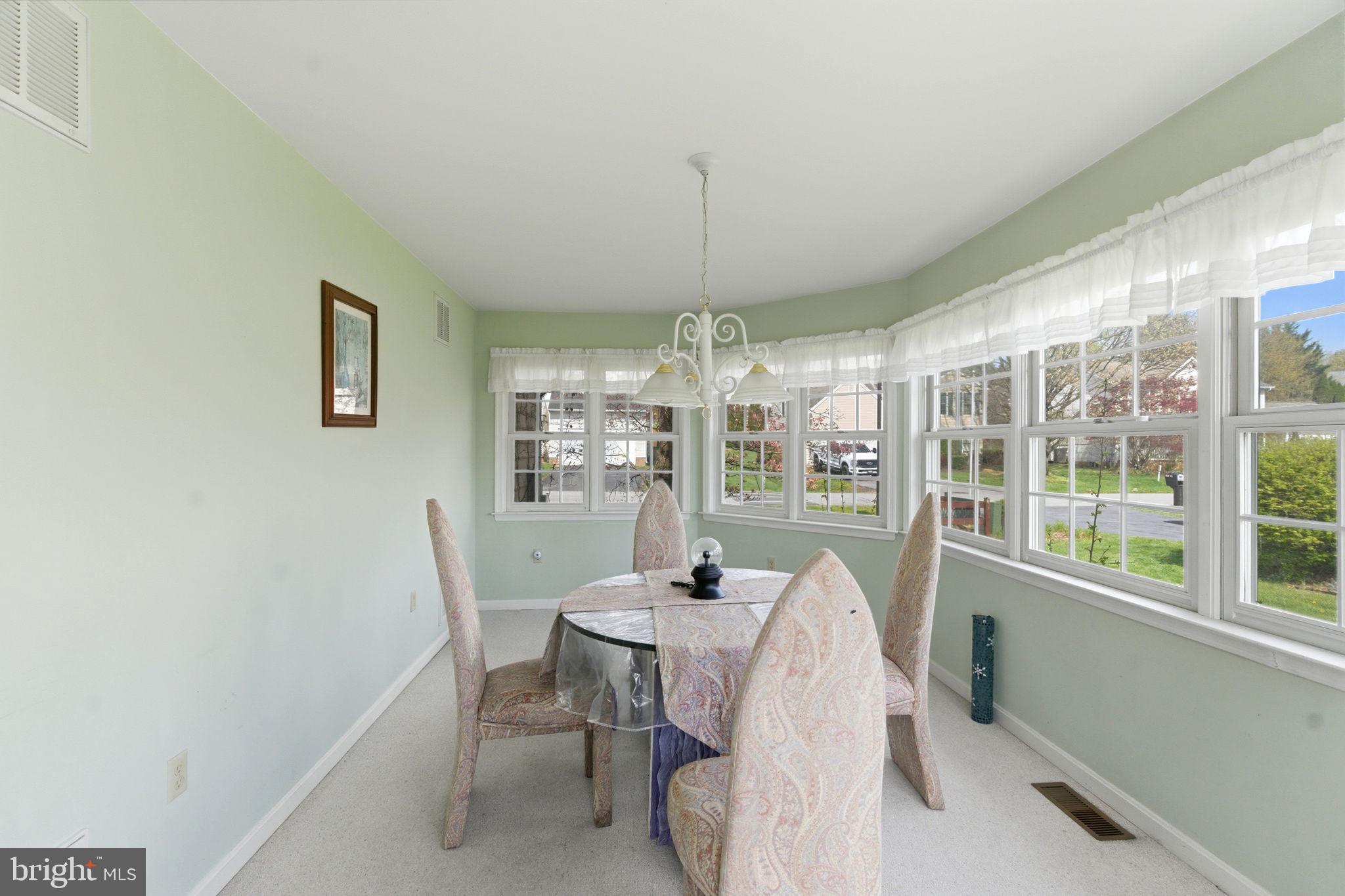 LAUREL RIDGE - Residential