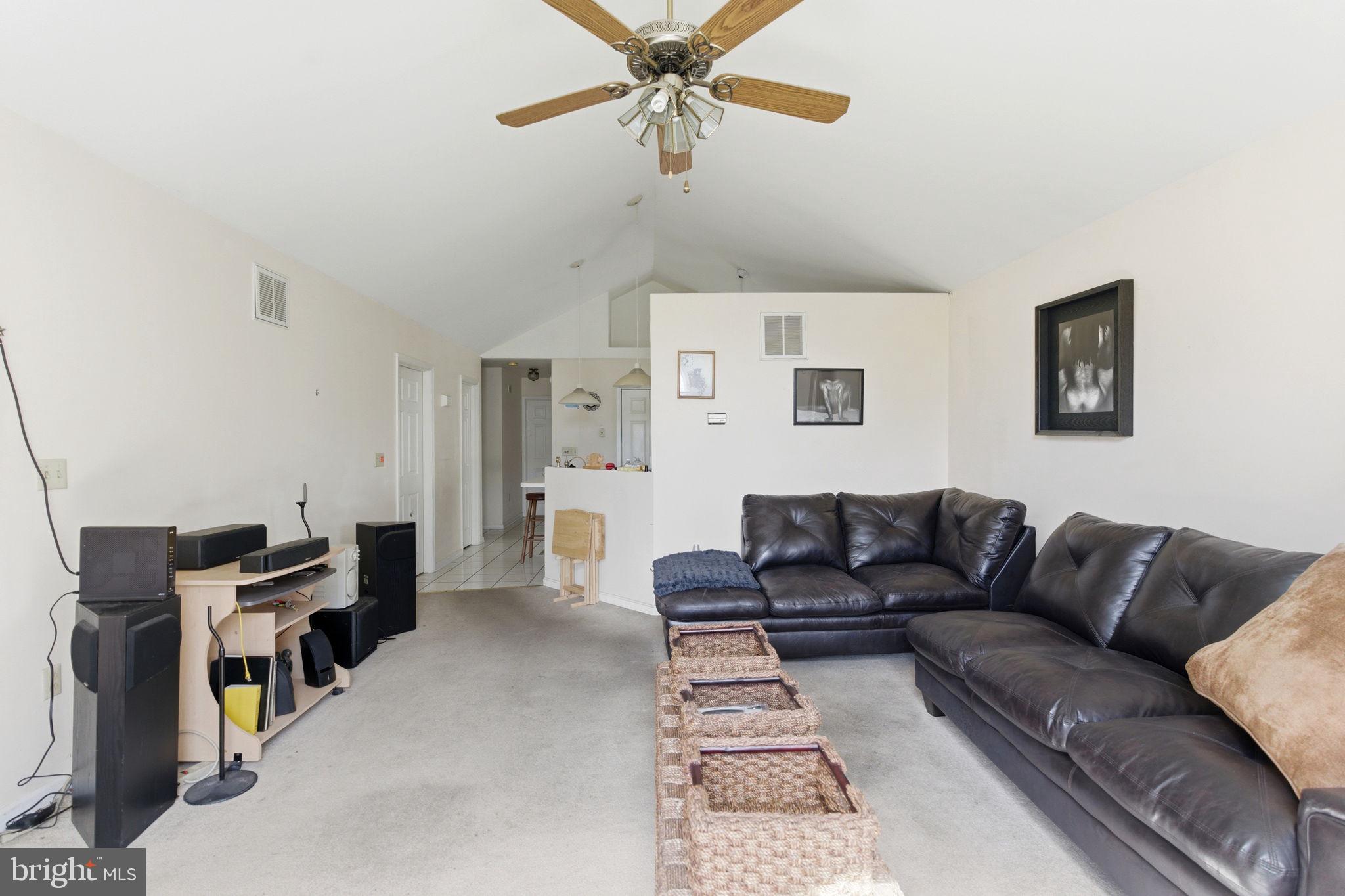 LAUREL RIDGE - Residential