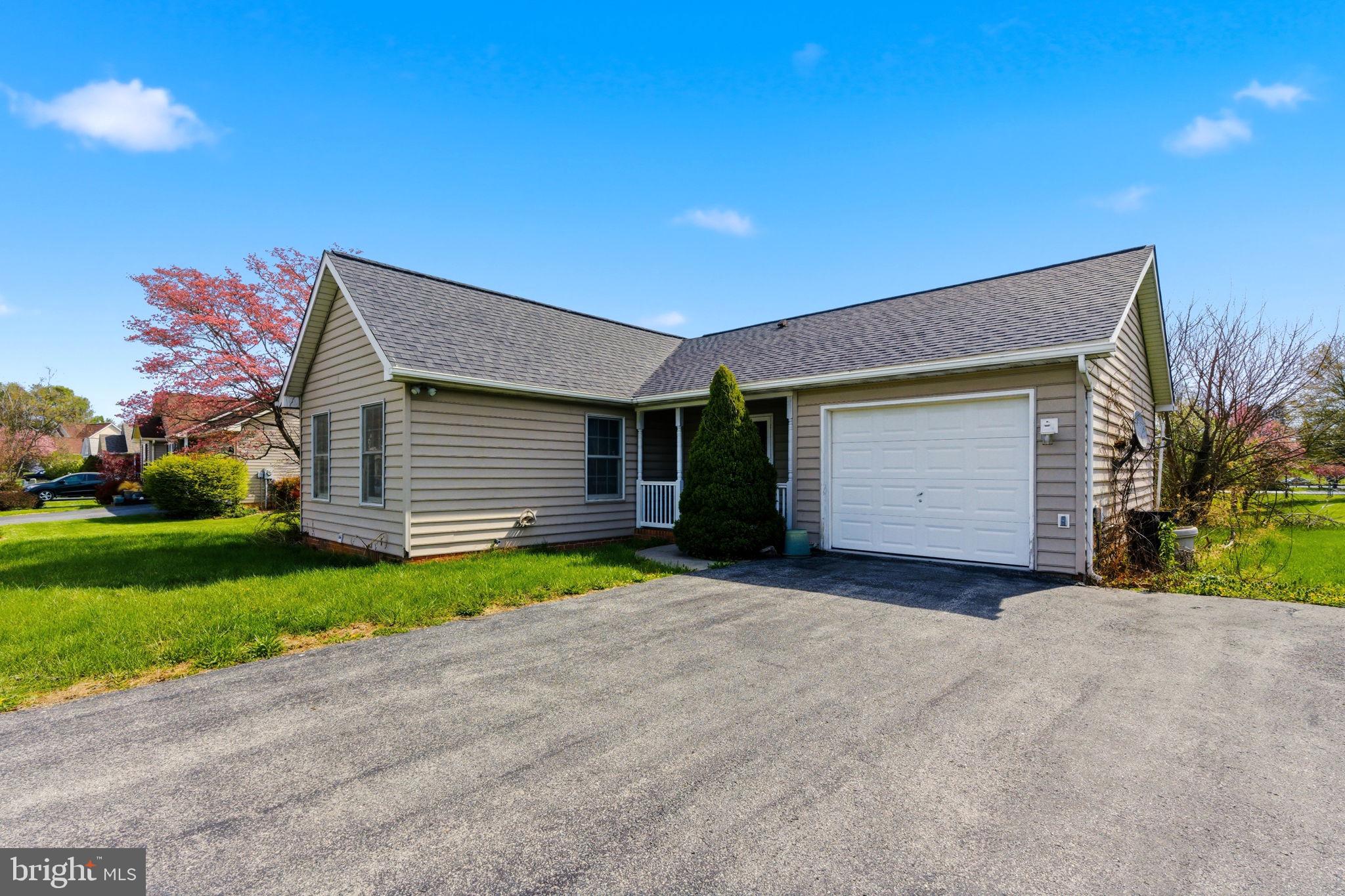 LAUREL RIDGE - Residential