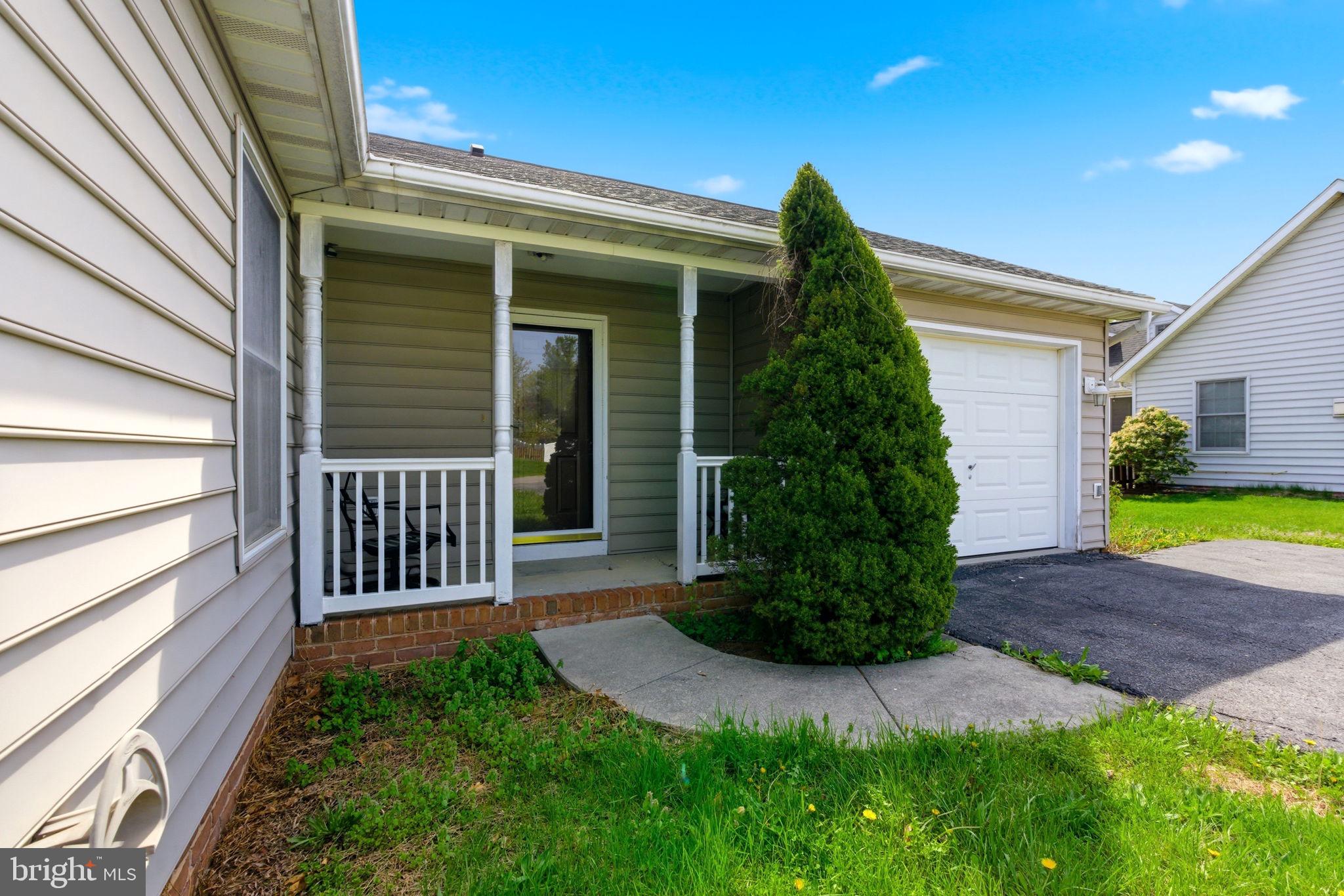 LAUREL RIDGE - Residential