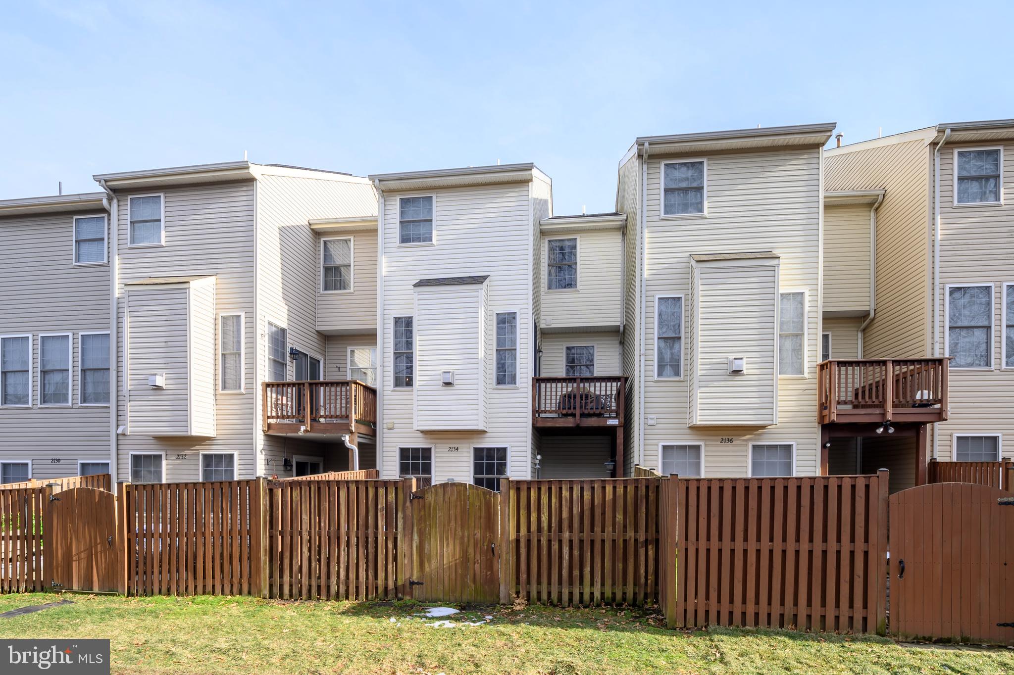 RIVER OAKS - Residential