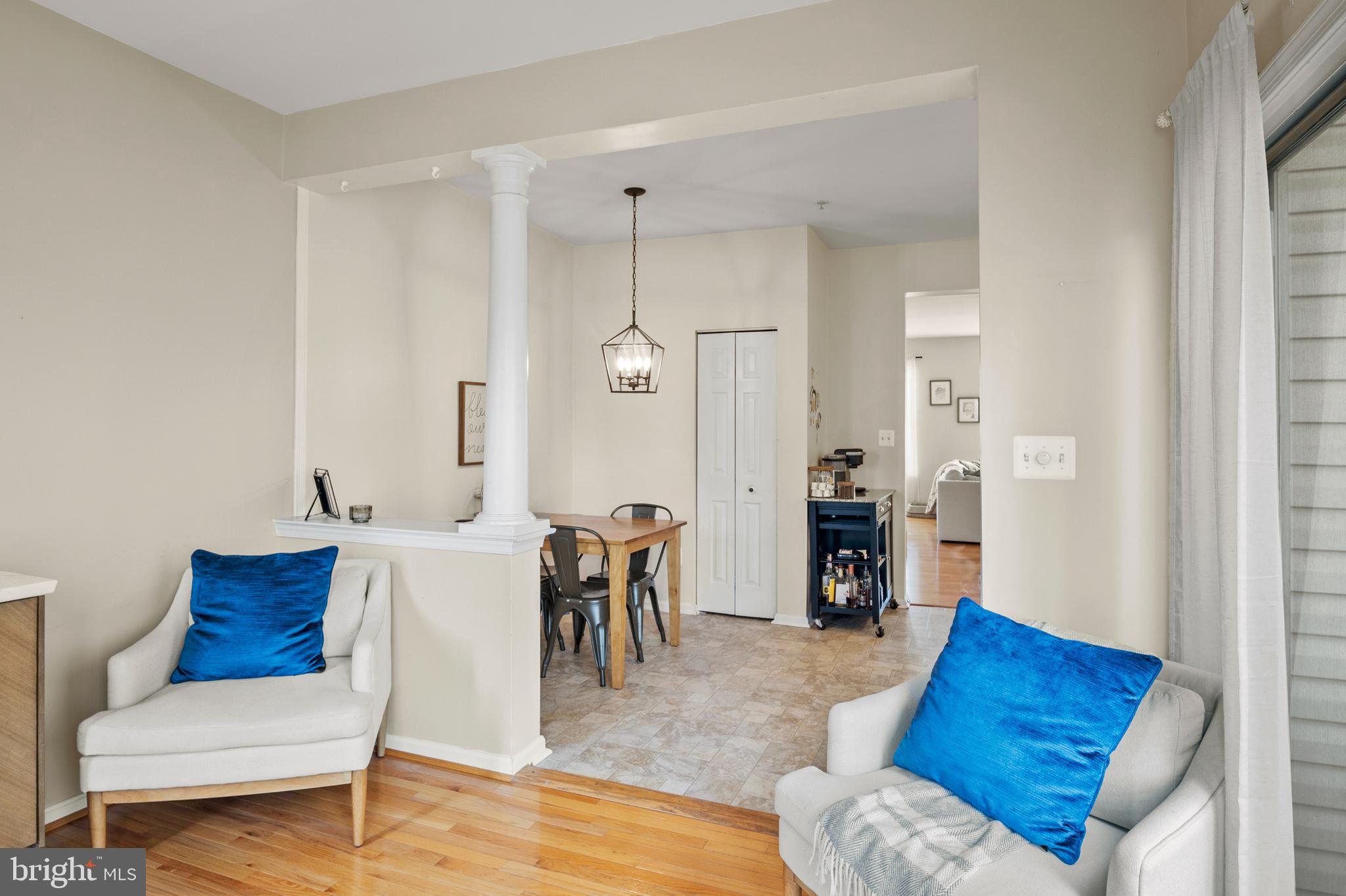 RIVER OAKS - Residential