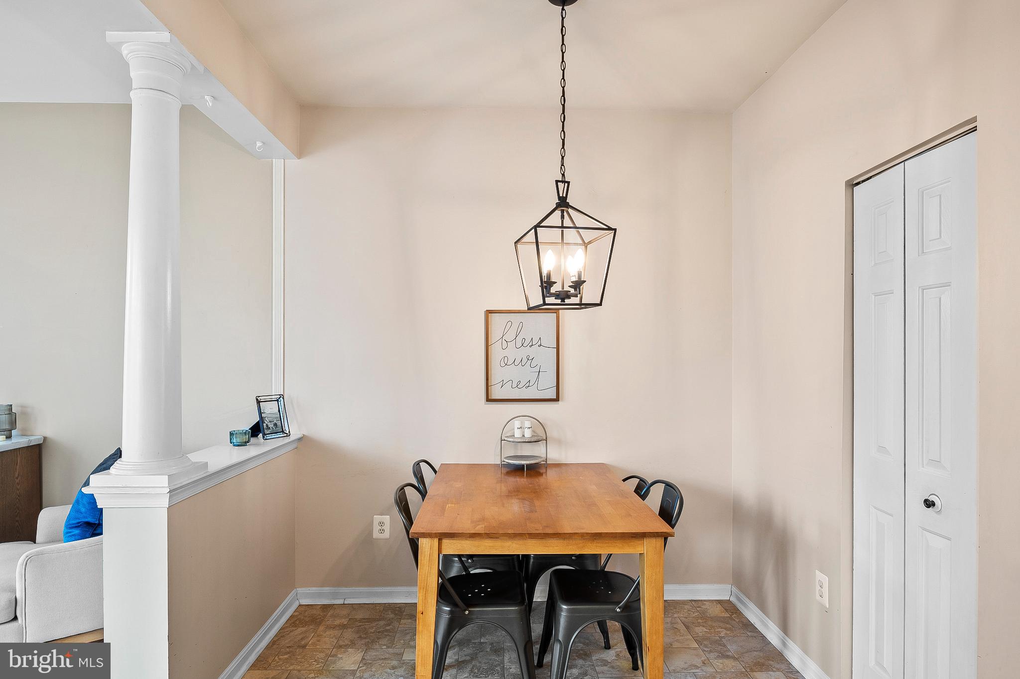 RIVER OAKS - Residential