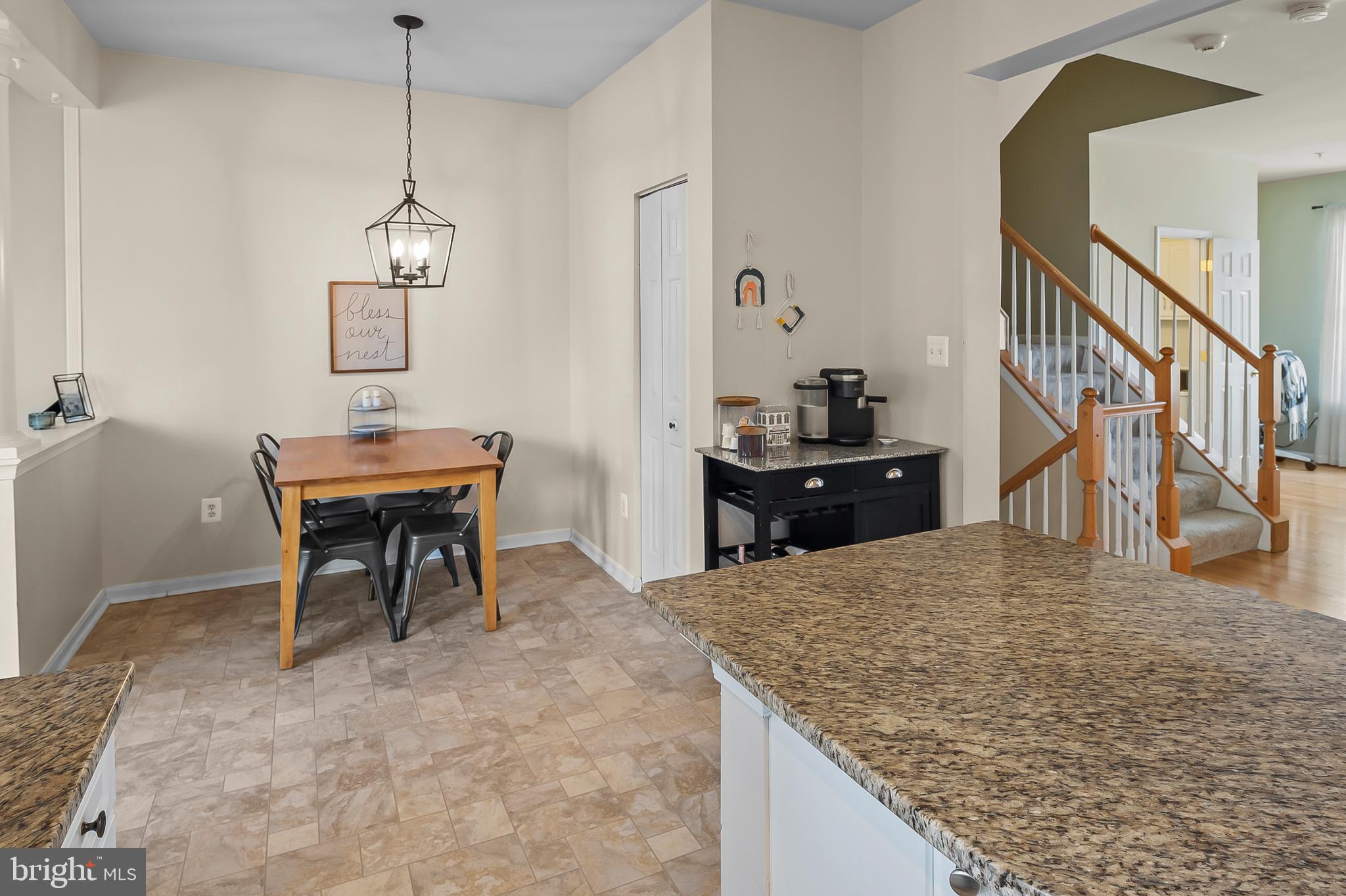 RIVER OAKS - Residential