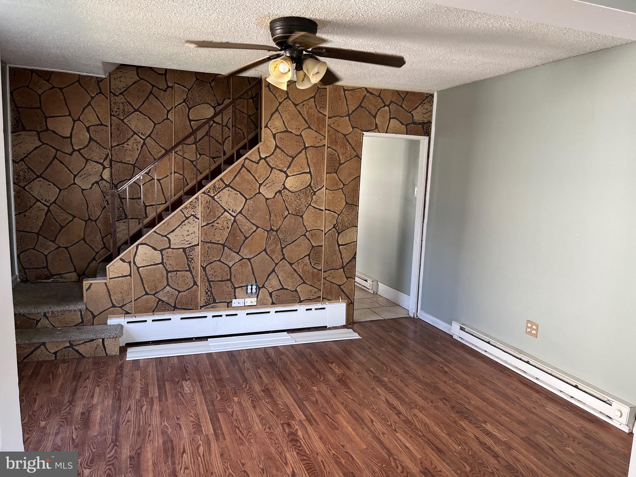 FRACKVILLE - Residential Lease