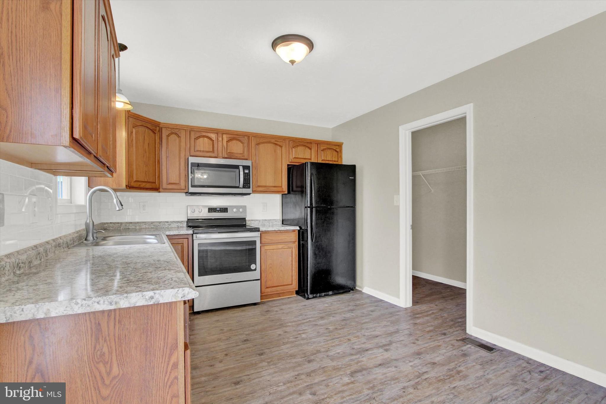 CHAPEL RIDGE - Residential