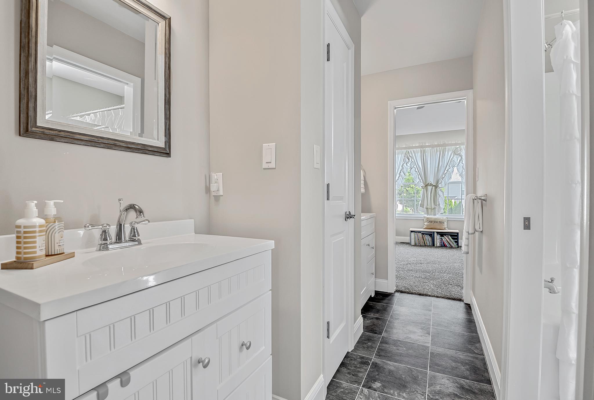 HEPPLEWHITE ESTATES - Residential