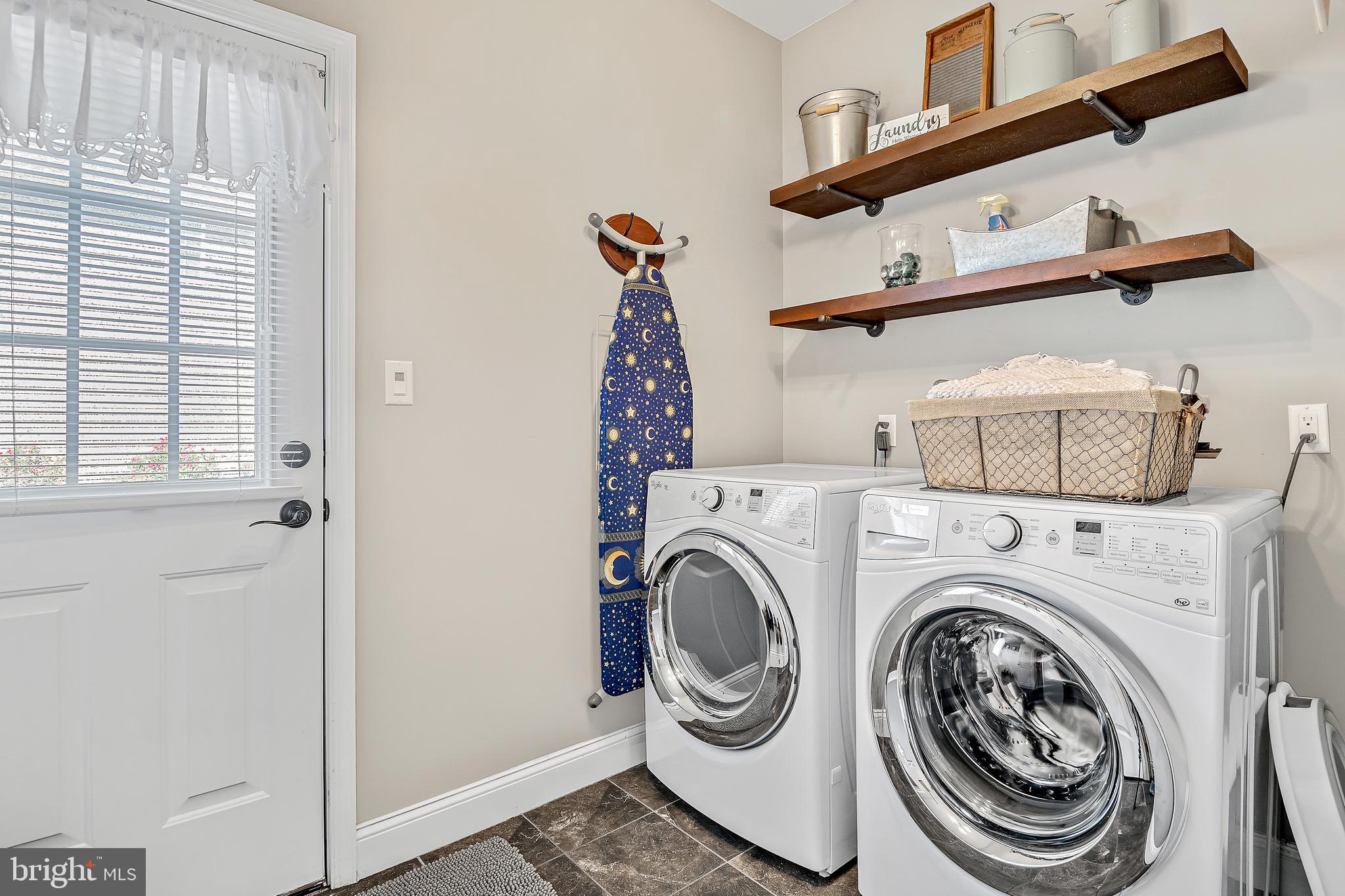 HEPPLEWHITE ESTATES - Residential